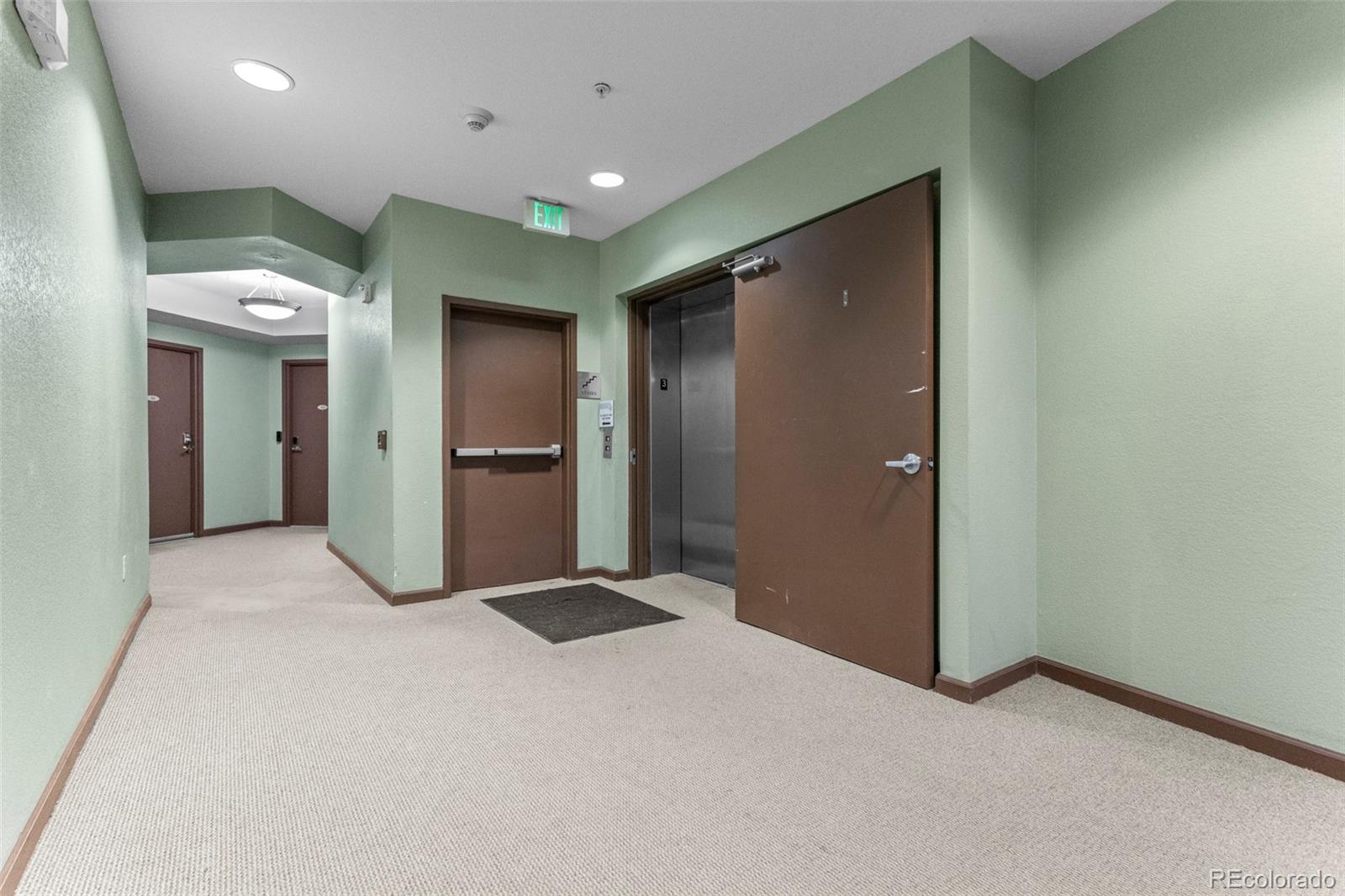 MLS Image #31 for 15475  andrews drive,denver, Colorado