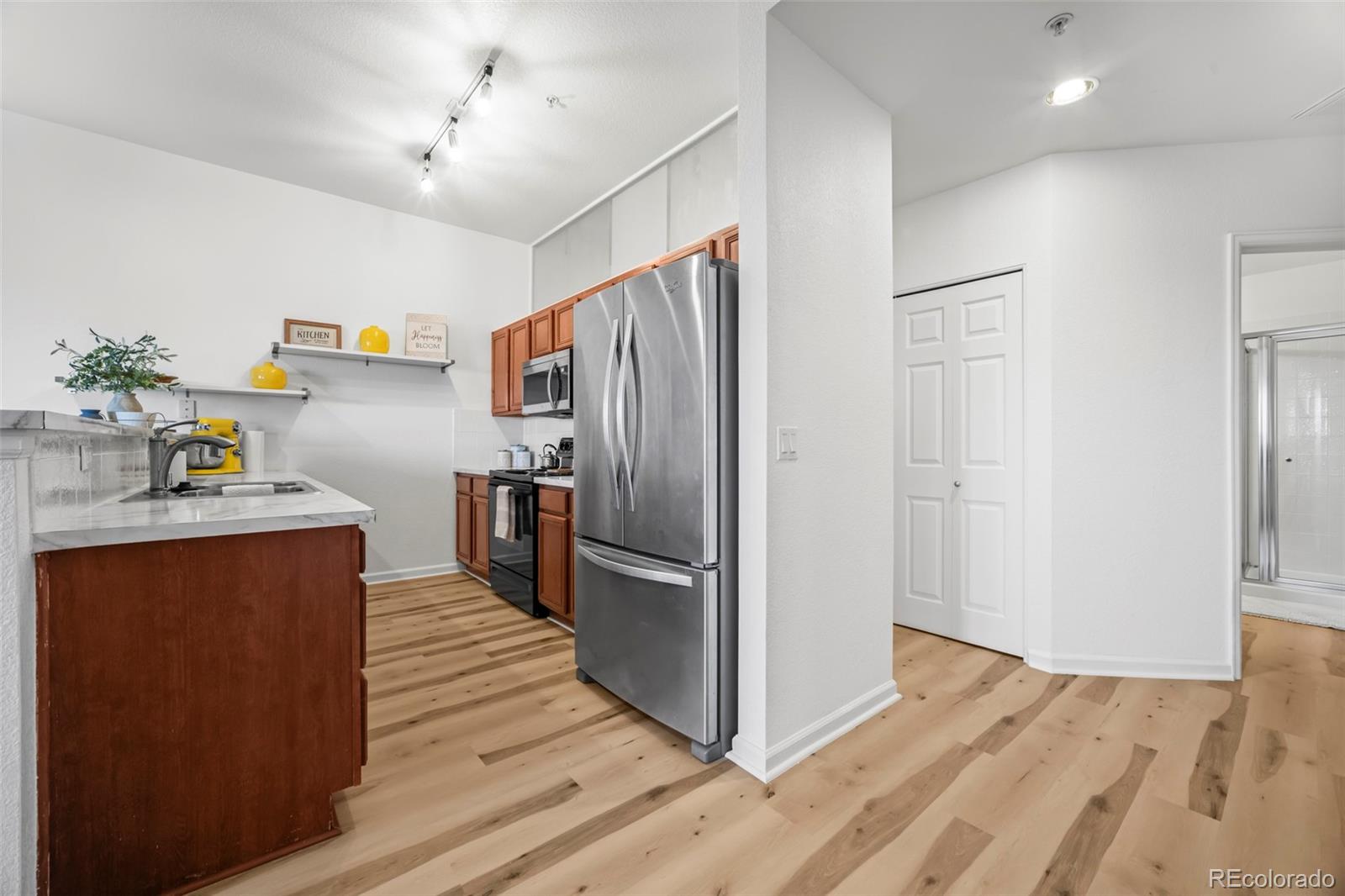 MLS Image #9 for 15475  andrews drive,denver, Colorado