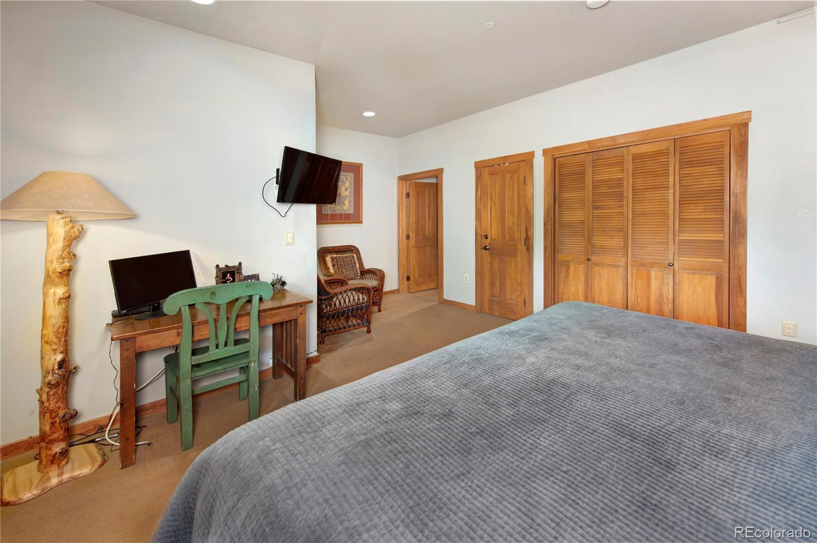 MLS Image #13 for 91  river run road,dillon, Colorado