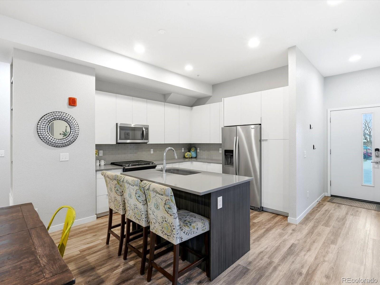 MLS Image #6 for 1531  vrain street ,denver, Colorado