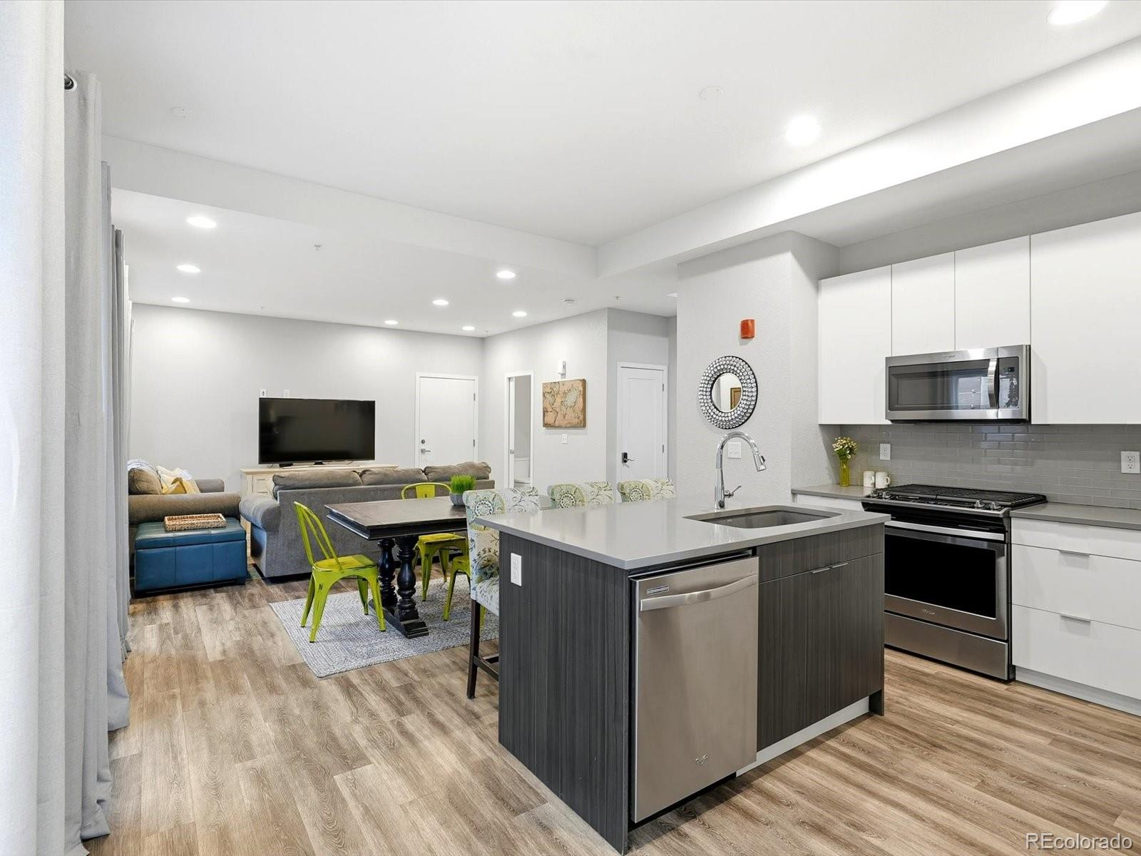 MLS Image #8 for 1531  vrain street ,denver, Colorado