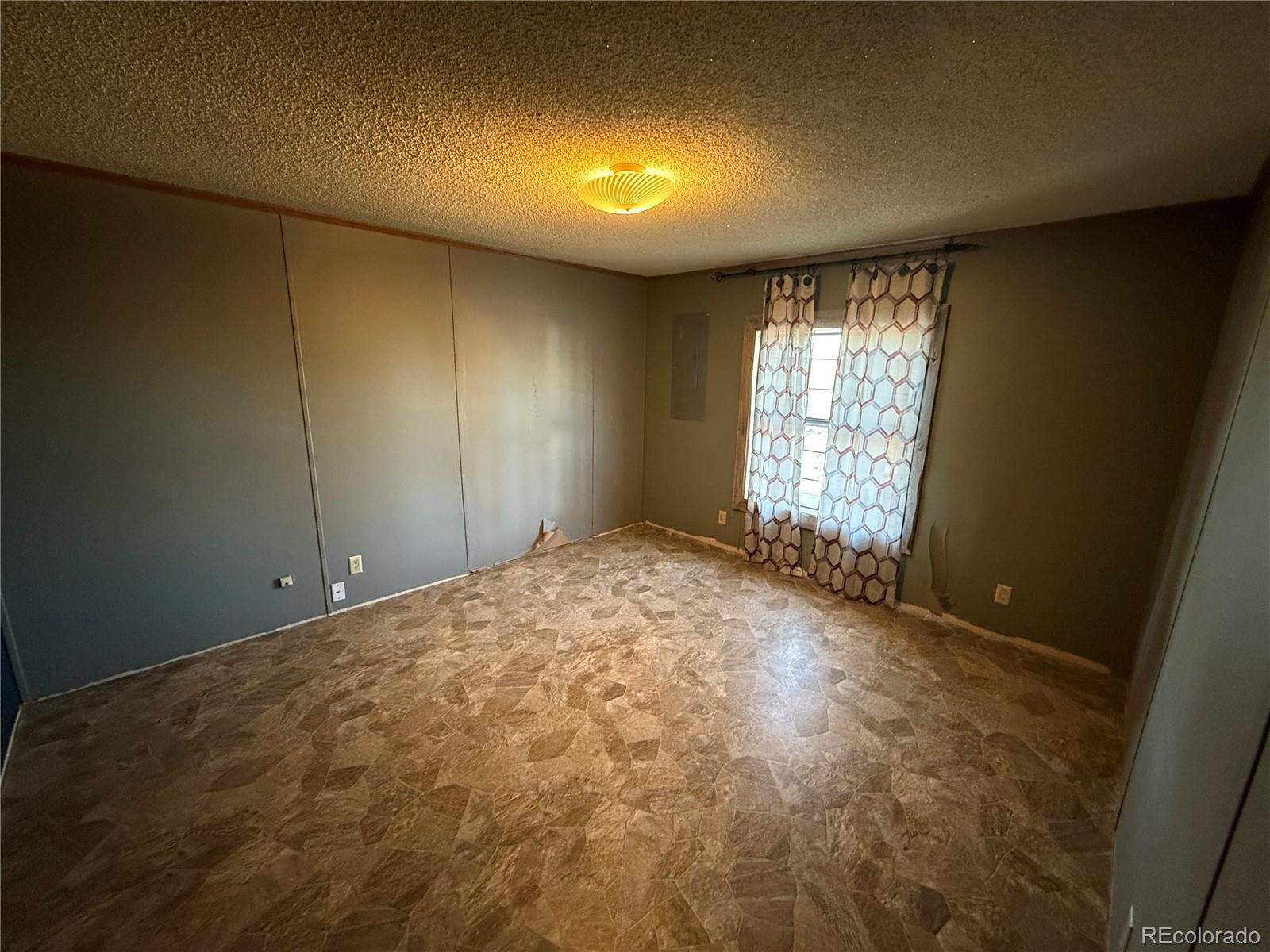 MLS Image #10 for 213  flores street,sanford, Colorado