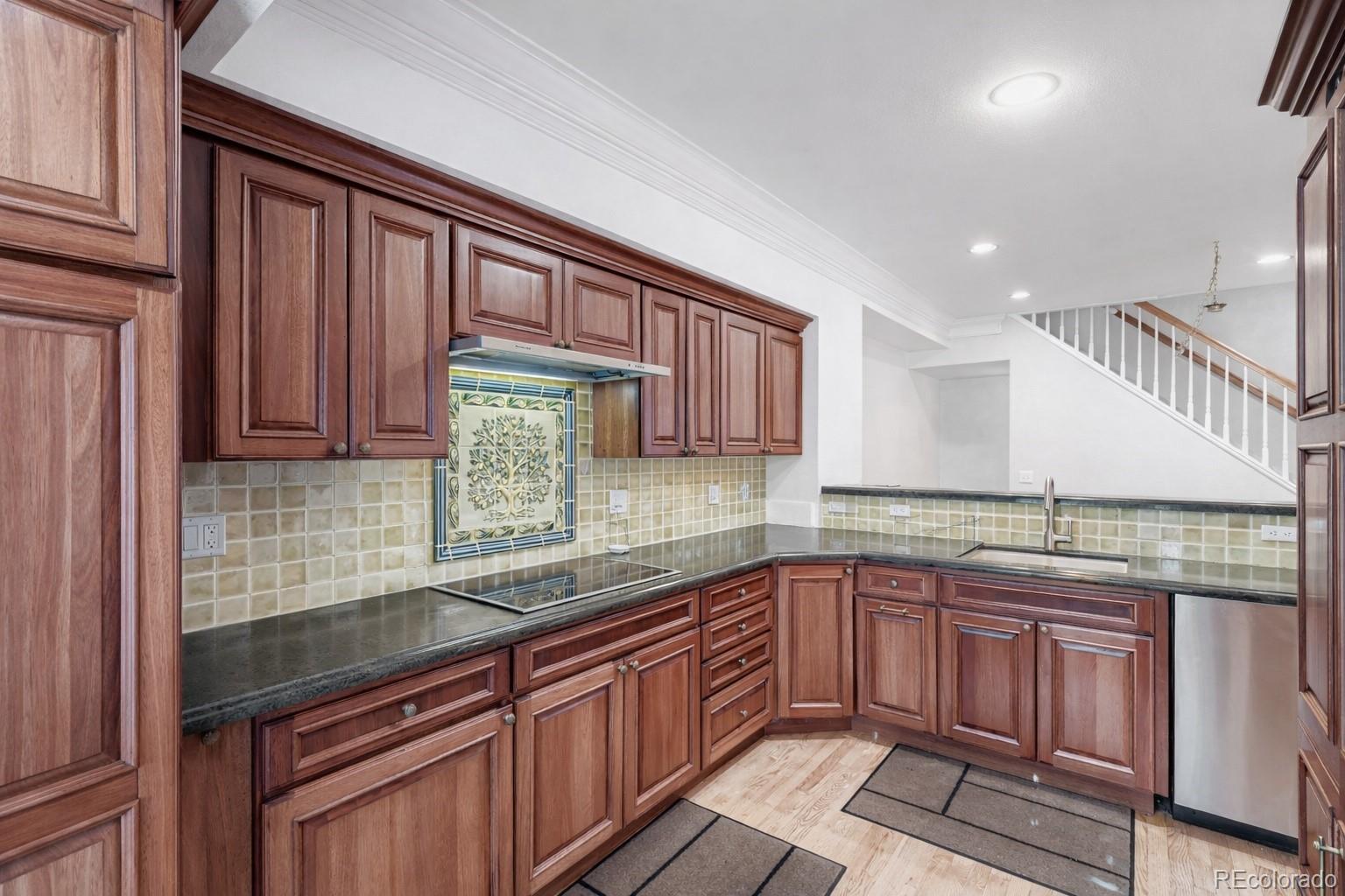 MLS Image #8 for 943  jersey street,denver, Colorado