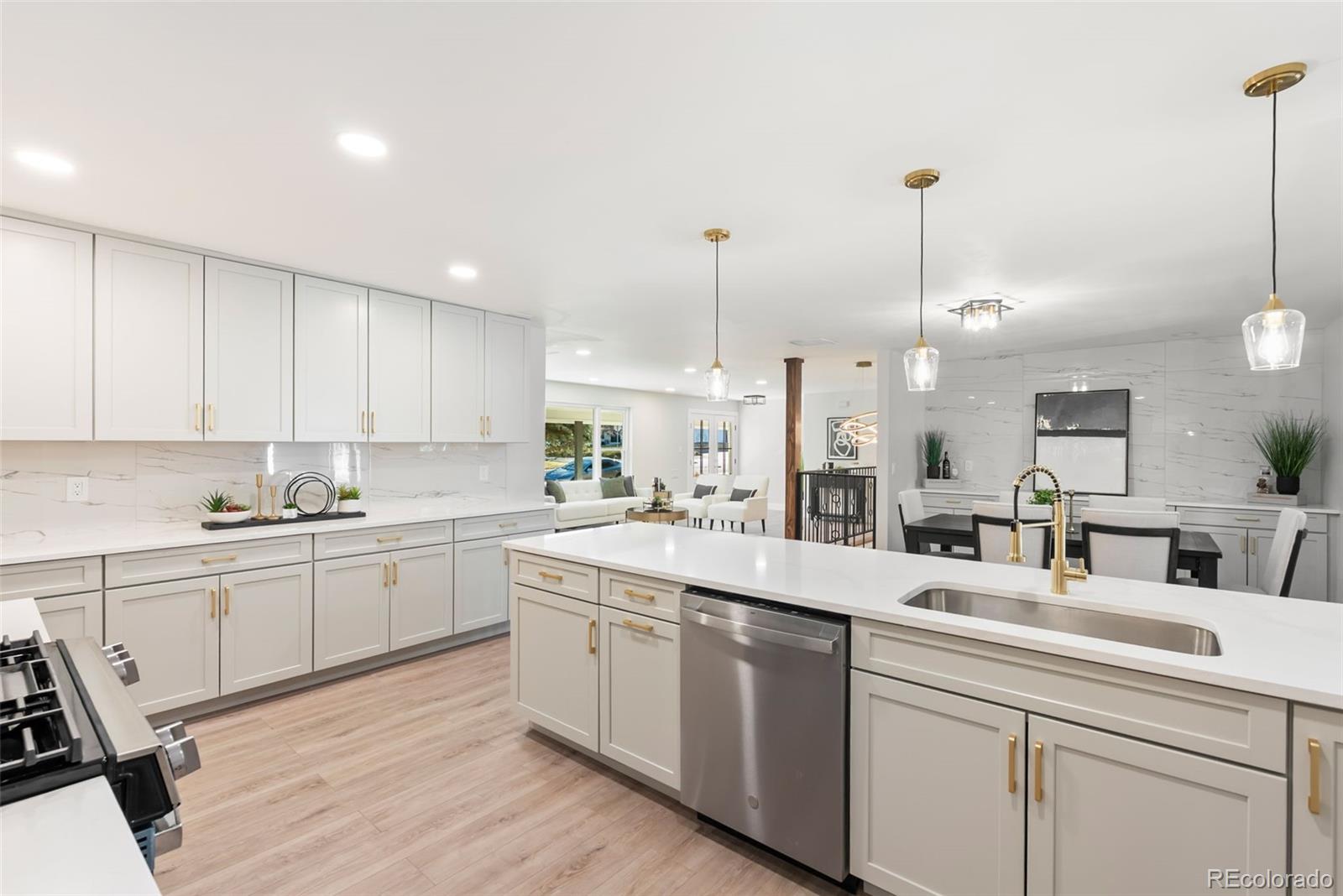 MLS Image #15 for 3831 s hillcrest drive,denver, Colorado