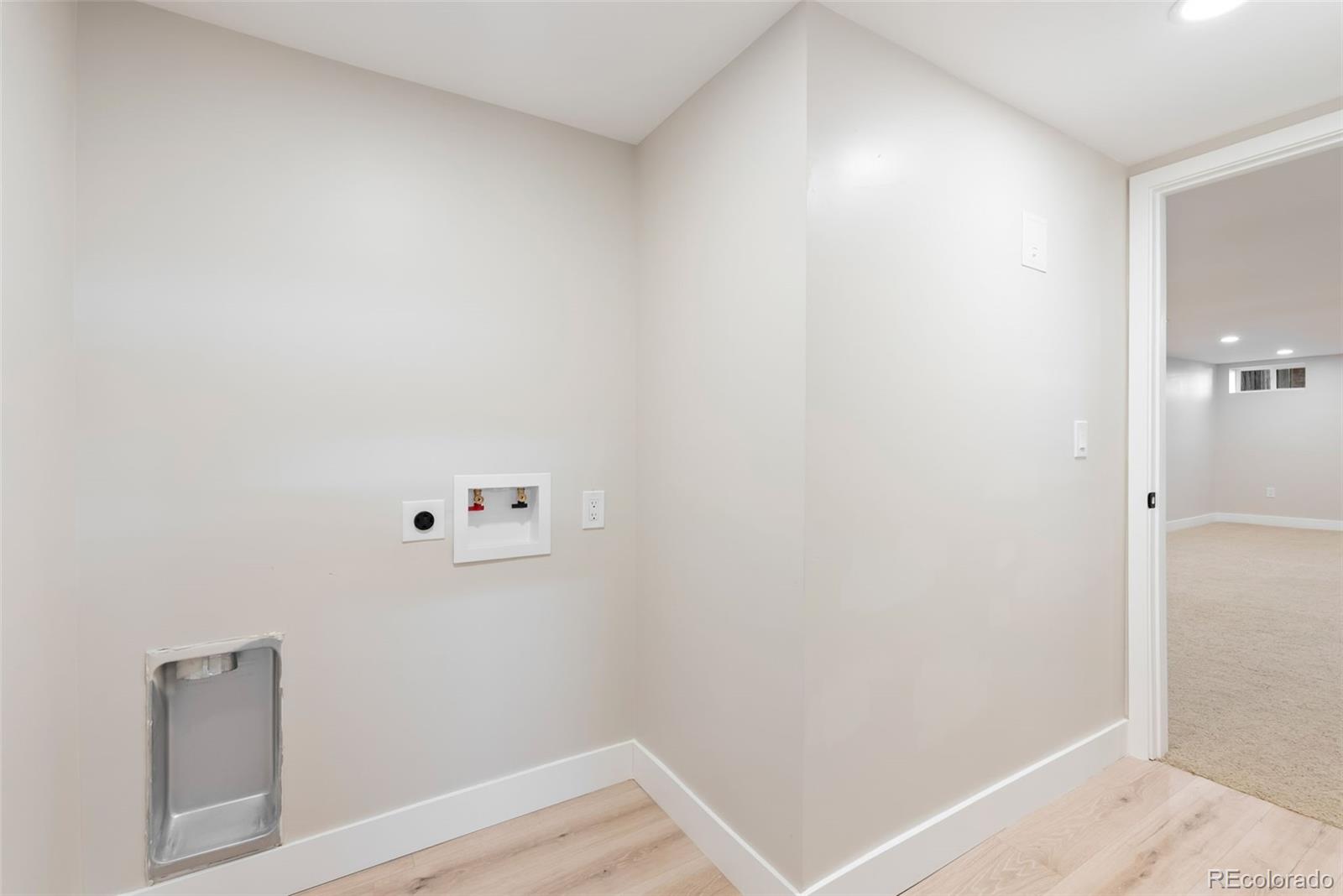 MLS Image #40 for 3831 s hillcrest drive,denver, Colorado