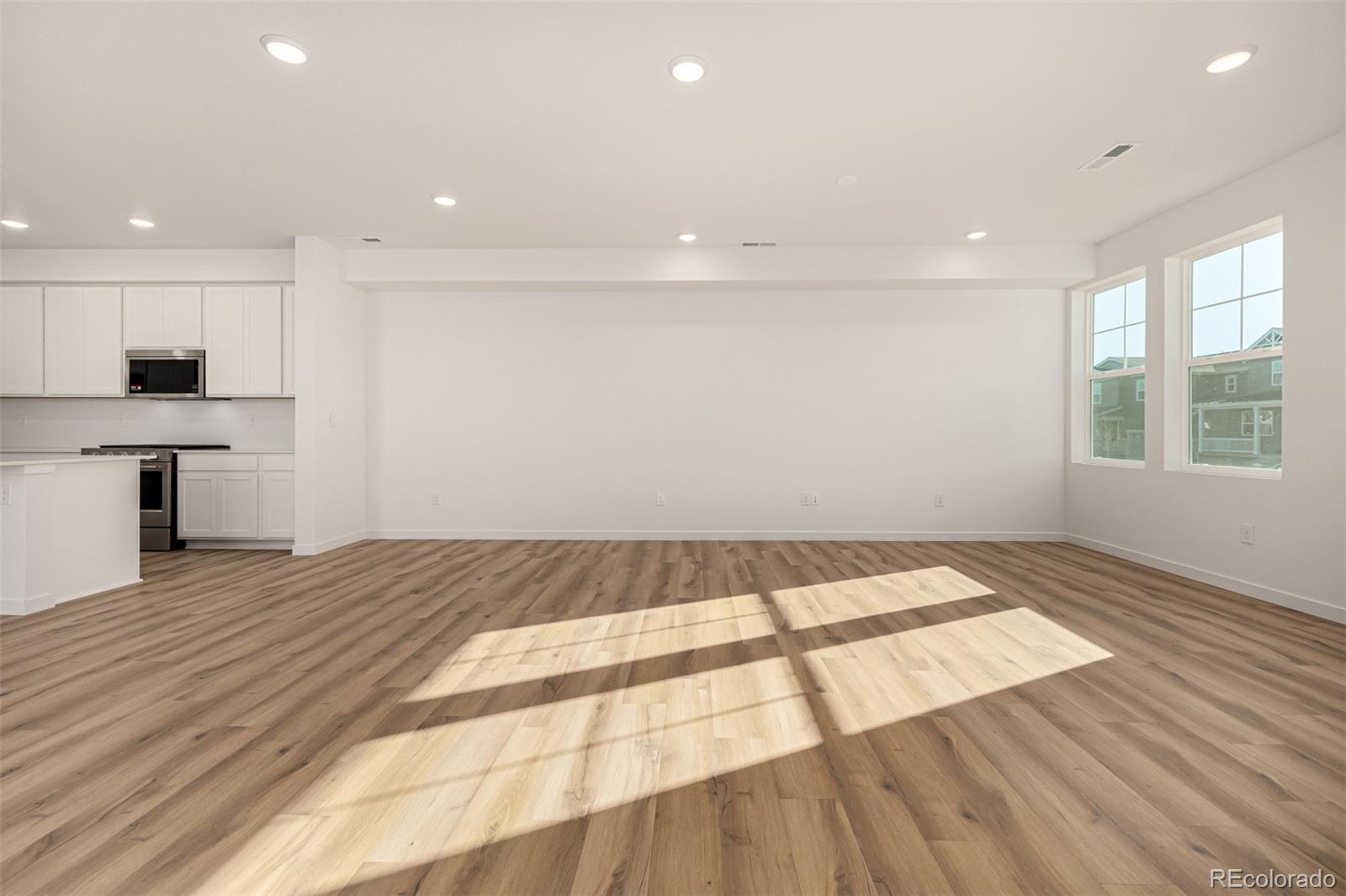 MLS Image #10 for 2631 e 102nd place,thornton, Colorado