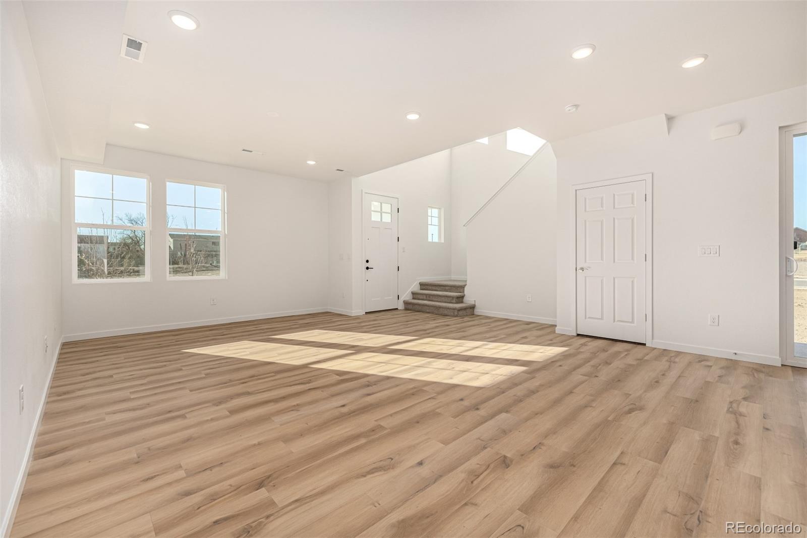 MLS Image #7 for 2631 e 102nd place,thornton, Colorado