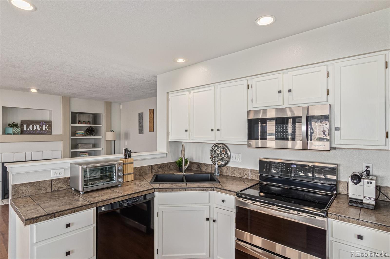 MLS Image #11 for 3197  foxhill place,highlands ranch, Colorado