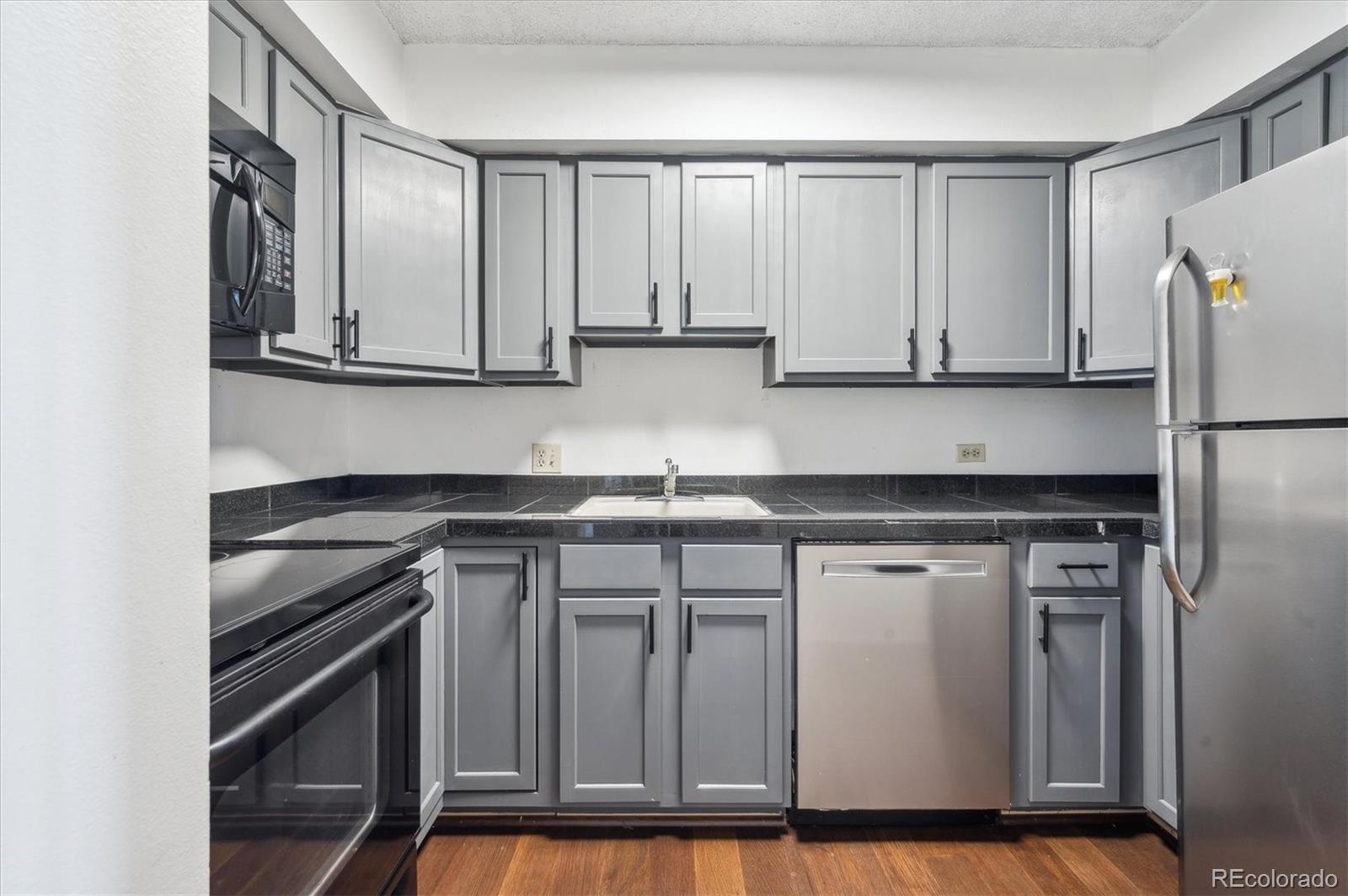 MLS Image #11 for 1020  15th street,denver, Colorado