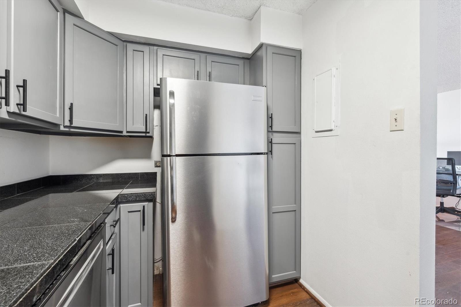 MLS Image #13 for 1020  15th street,denver, Colorado