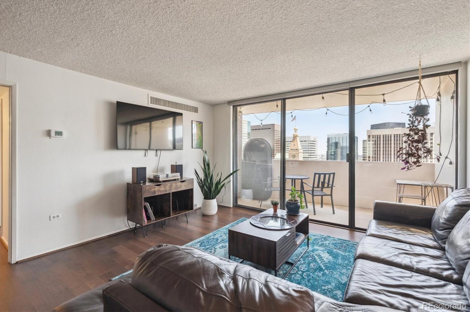 MLS Image #4 for 1020  15th street,denver, Colorado