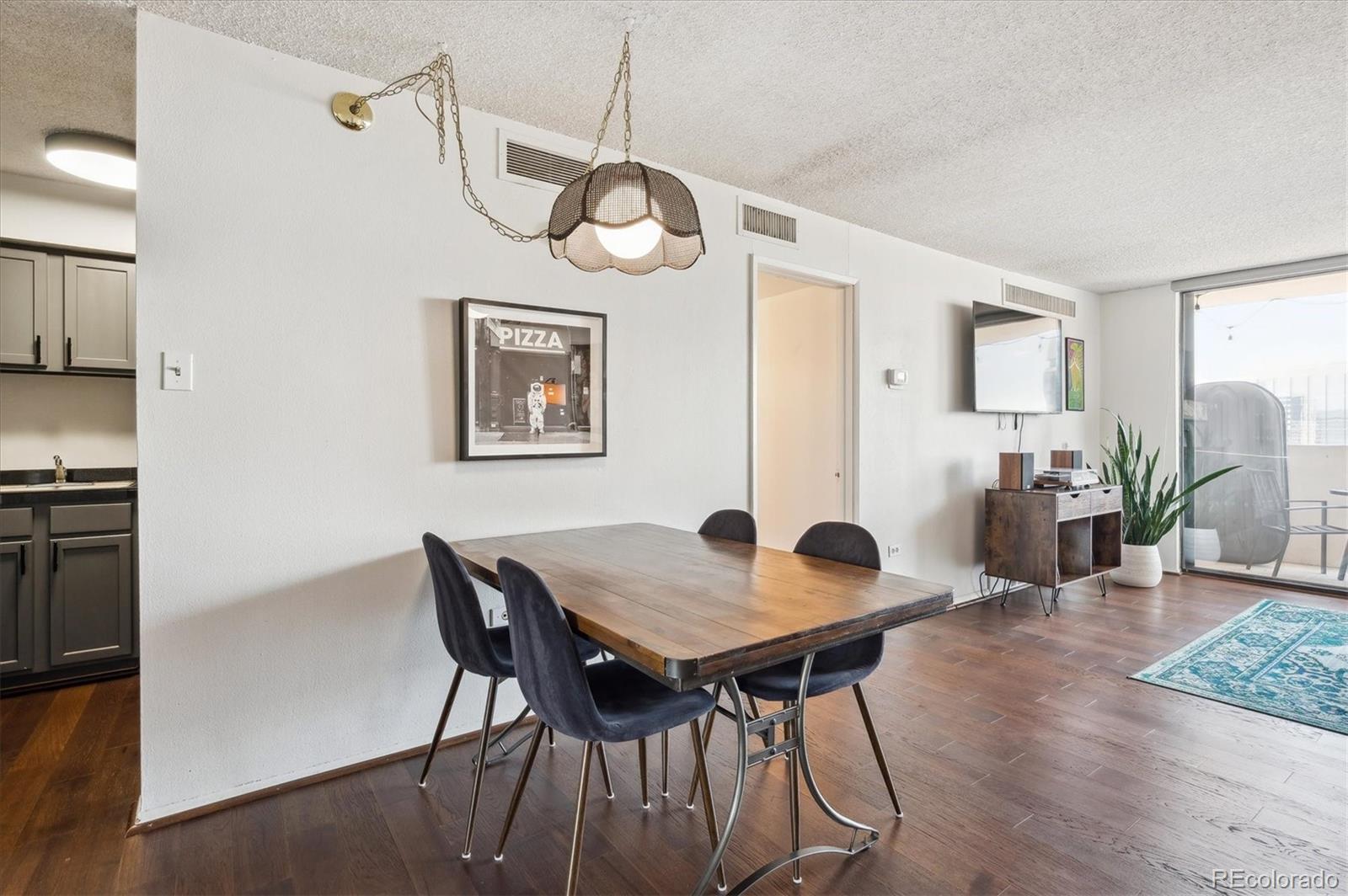 MLS Image #9 for 1020  15th street,denver, Colorado