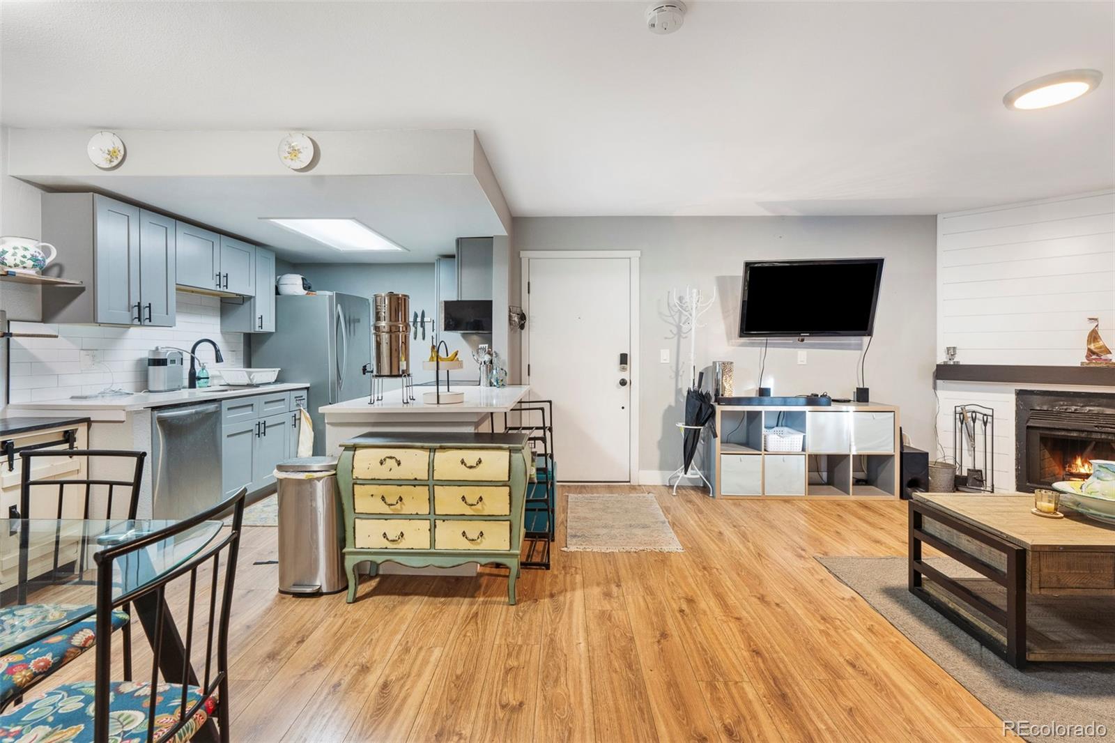 MLS Image #4 for 904 s walden way 102,aurora, Colorado
