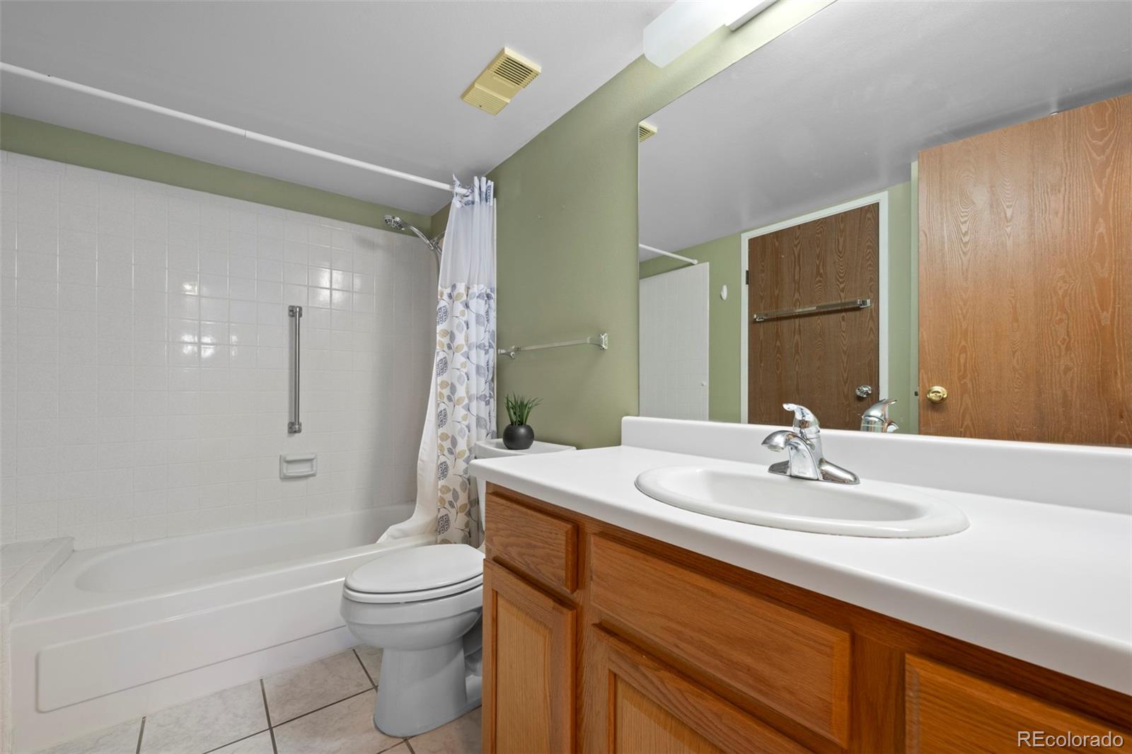 MLS Image #15 for 13992 e marina drive,aurora, Colorado