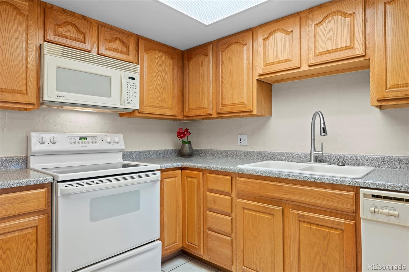 MLS Image #7 for 13992 e marina drive,aurora, Colorado
