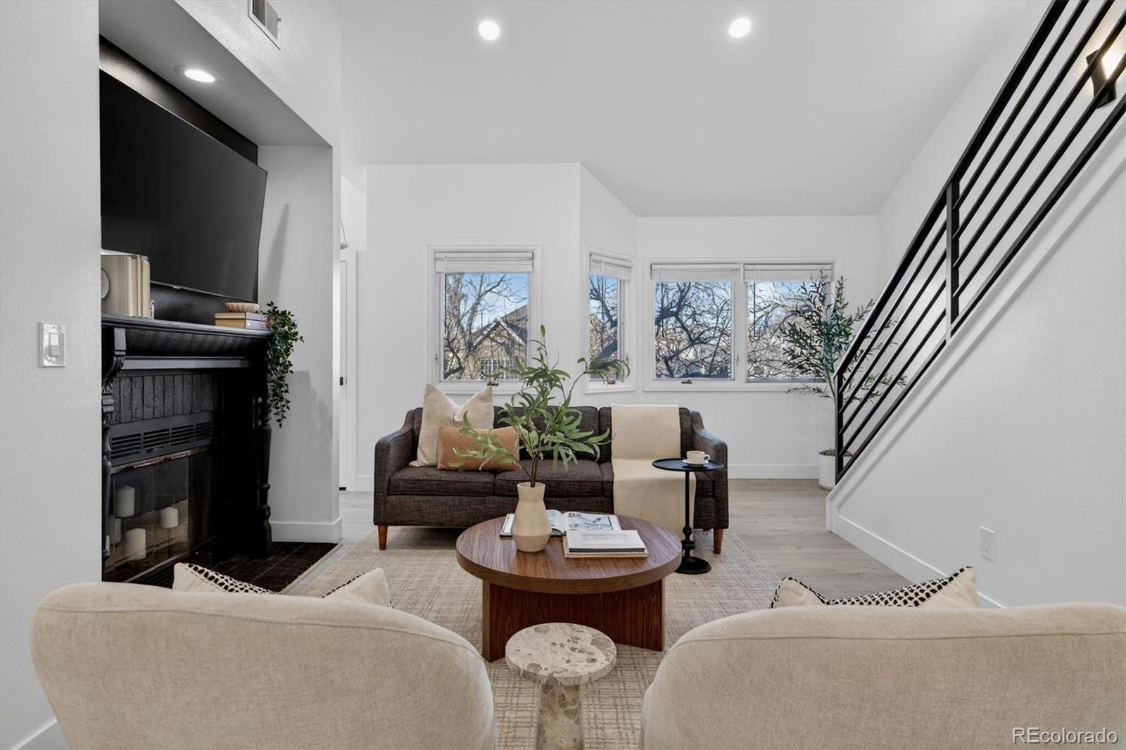 MLS Image #0 for 170 s jackson street 205,denver, Colorado