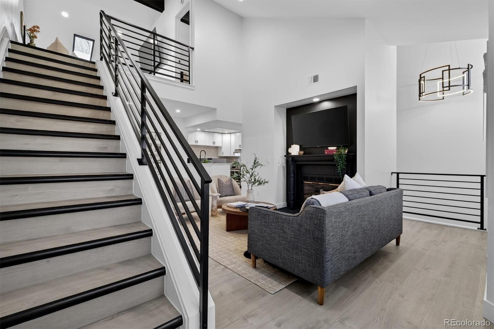 MLS Image #17 for 170 s jackson street 205,denver, Colorado