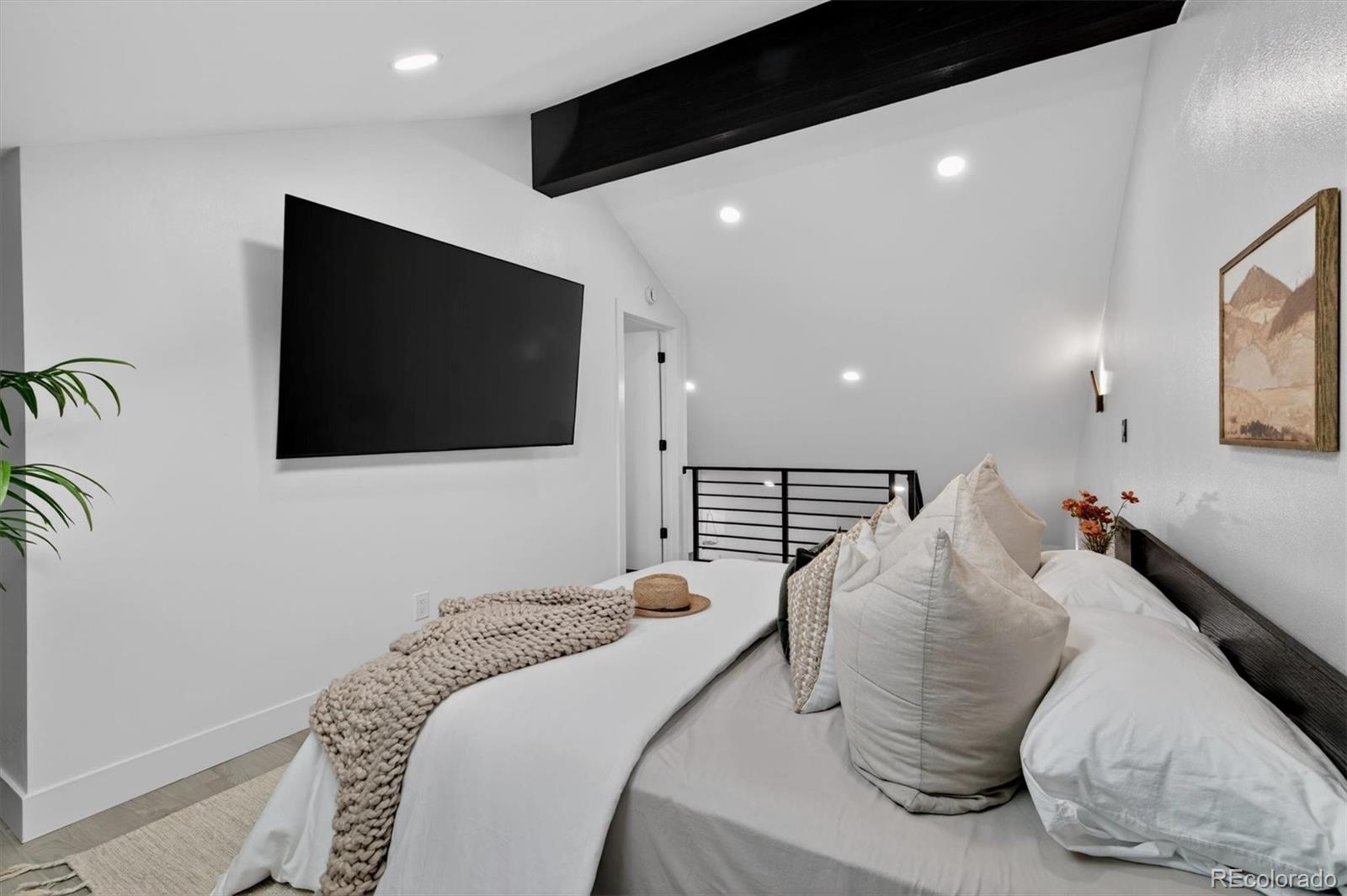 MLS Image #20 for 170 s jackson street 205,denver, Colorado
