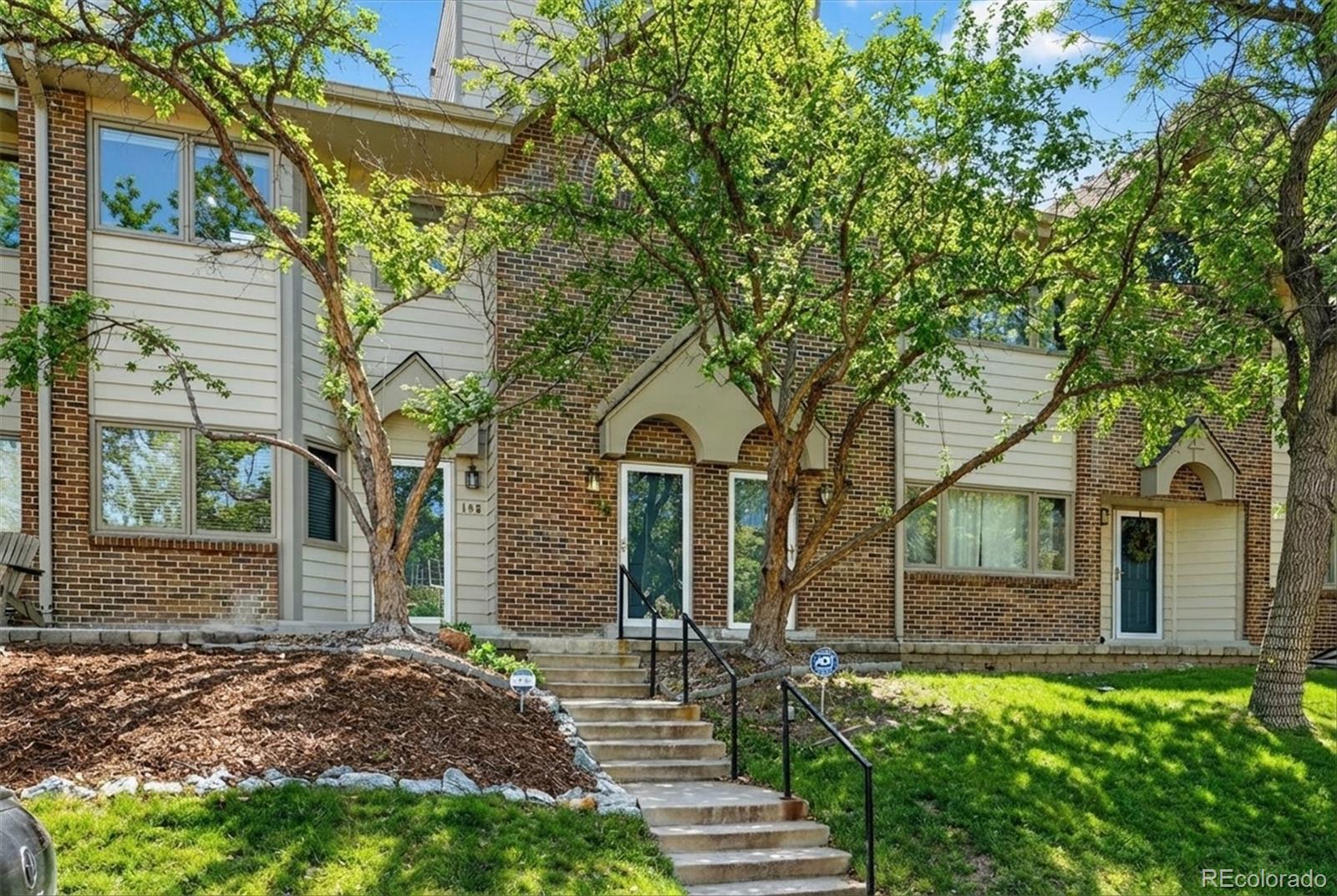 MLS Image #29 for 170 s jackson street 205,denver, Colorado