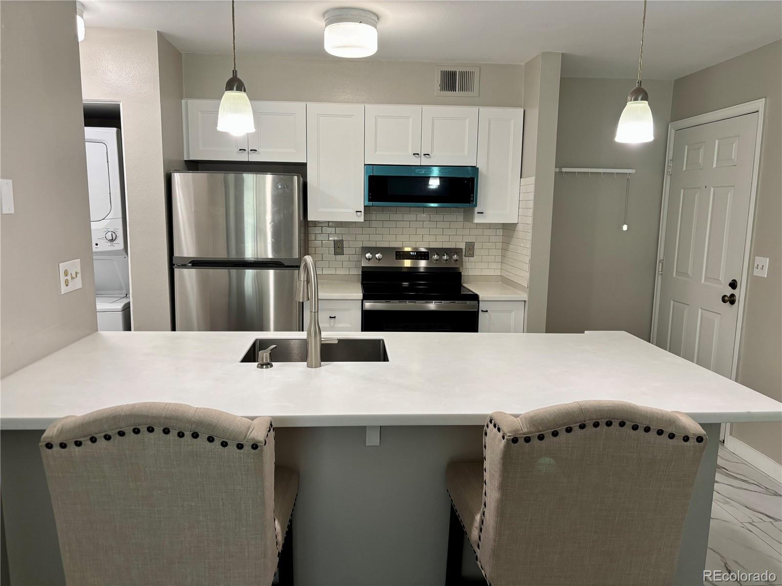MLS Image #8 for 2575 s syracuse way j102,denver, Colorado