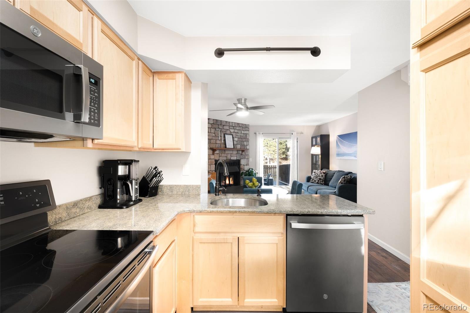 MLS Image #3 for 8159 s fillmore way ,centennial, Colorado