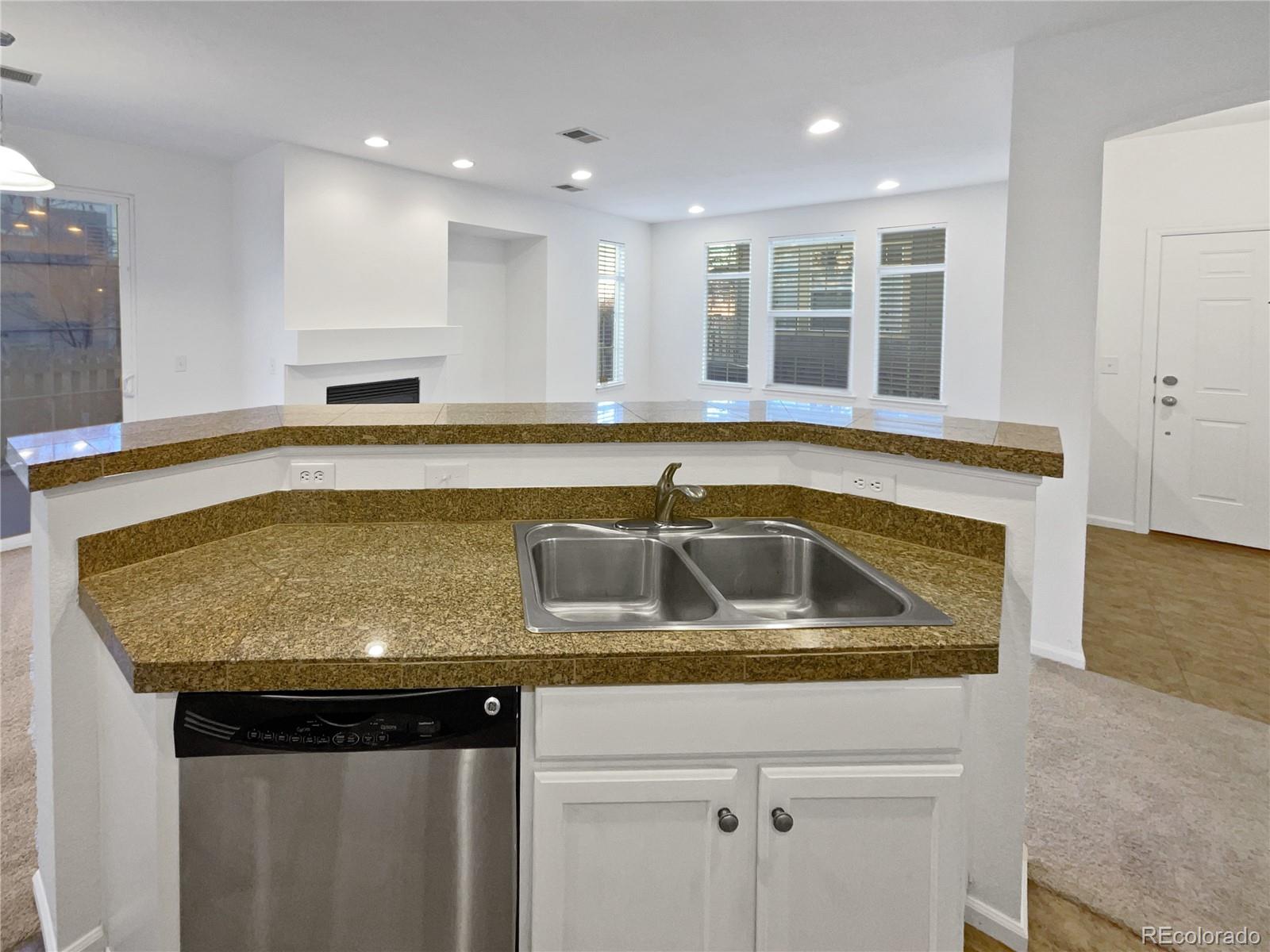 MLS Image #10 for 18062 e 104th place b,commerce city, Colorado