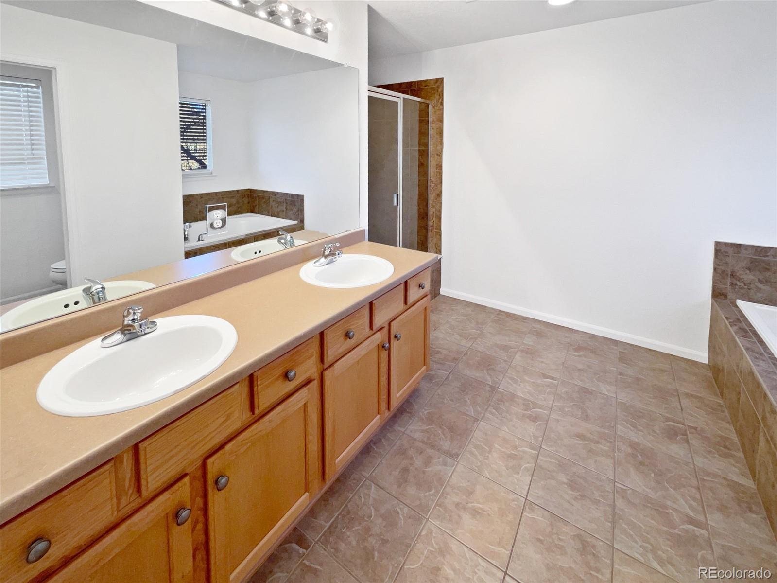 MLS Image #18 for 18062 e 104th place b,commerce city, Colorado