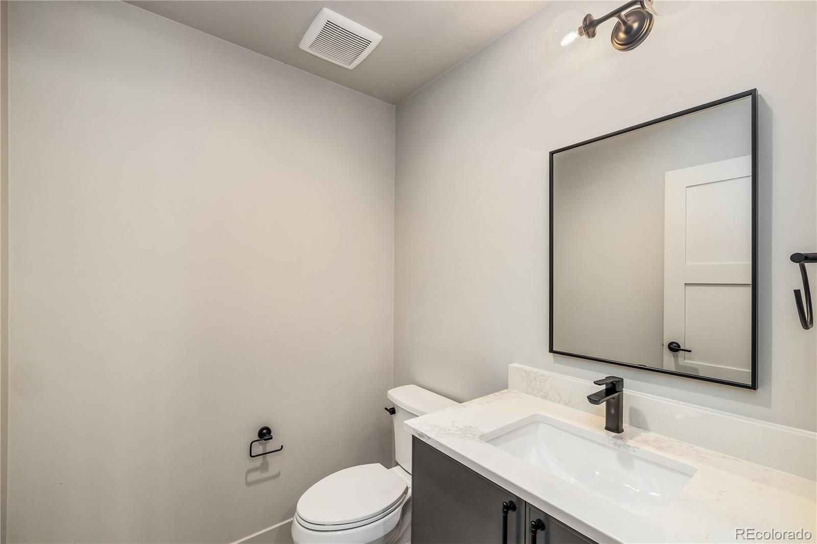 MLS Image #13 for 3935  lipan street,denver, Colorado