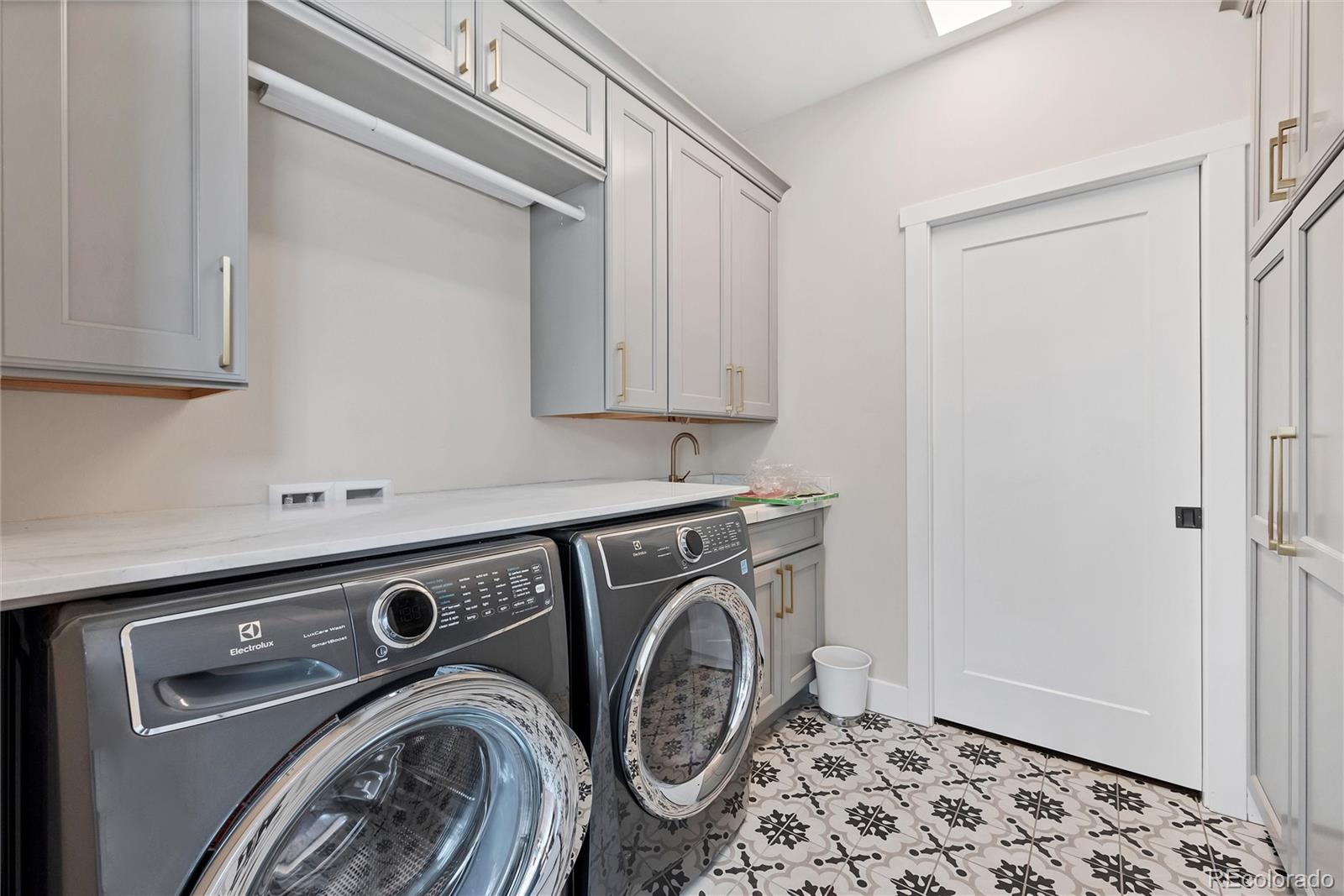 MLS Image #22 for 1721 s jackson street,denver, Colorado
