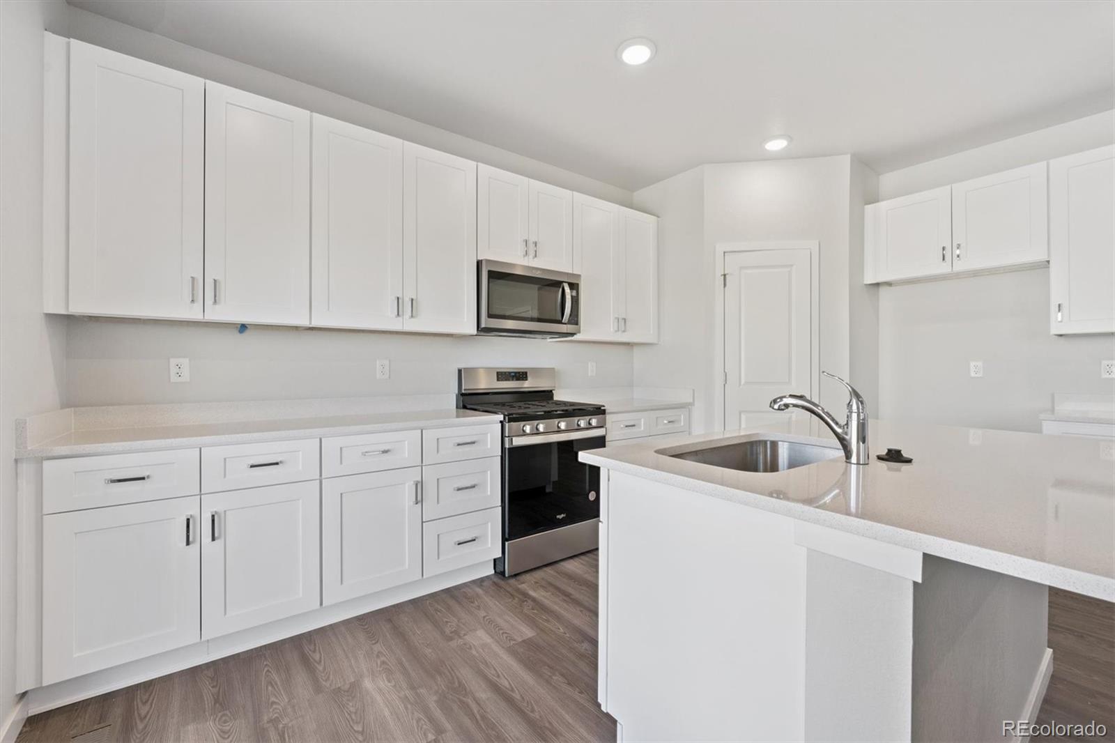MLS Image #4 for 4540  blue grama drive,dacono, Colorado