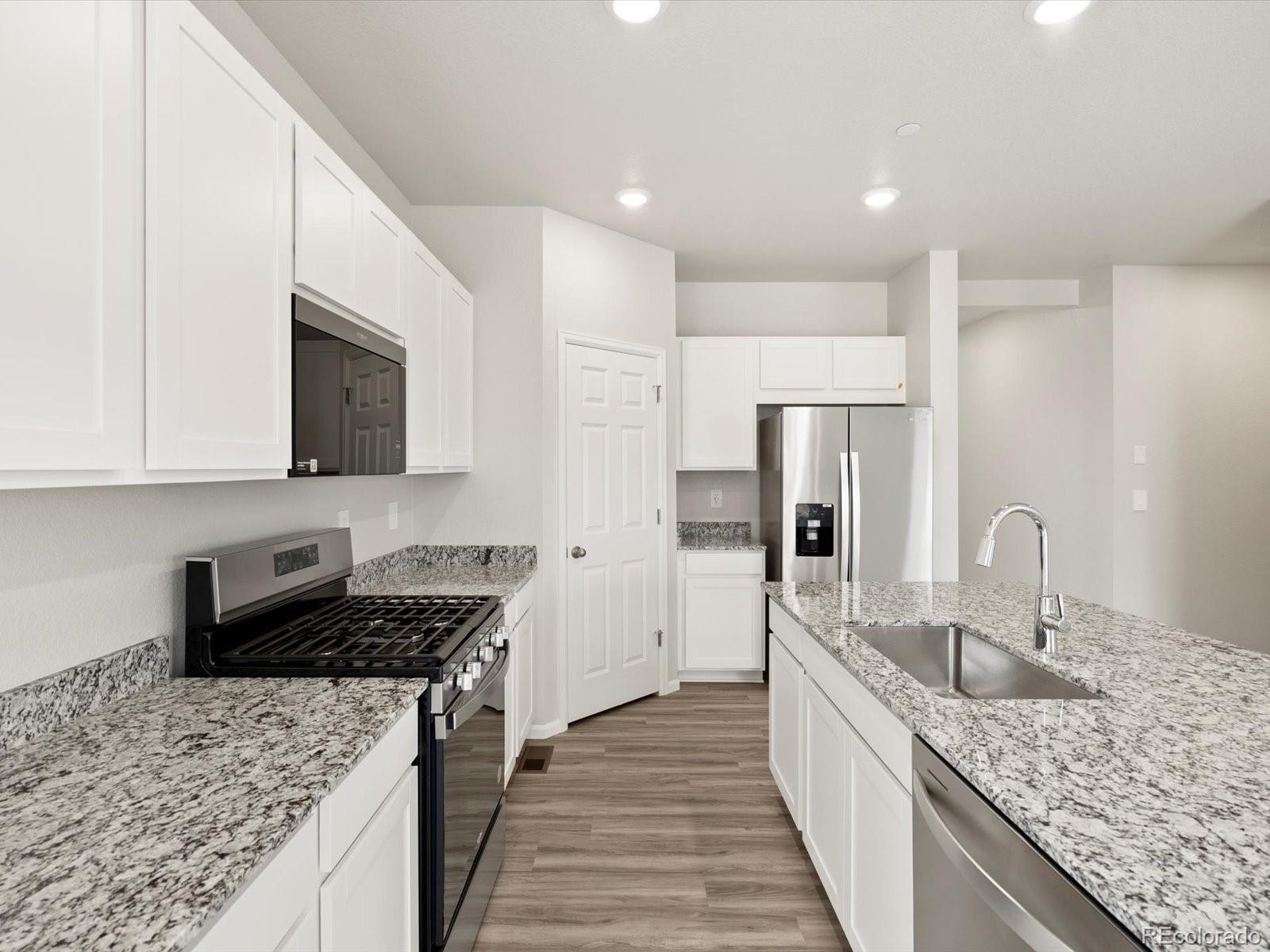 MLS Image #10 for 8928  salida street,commerce city, Colorado