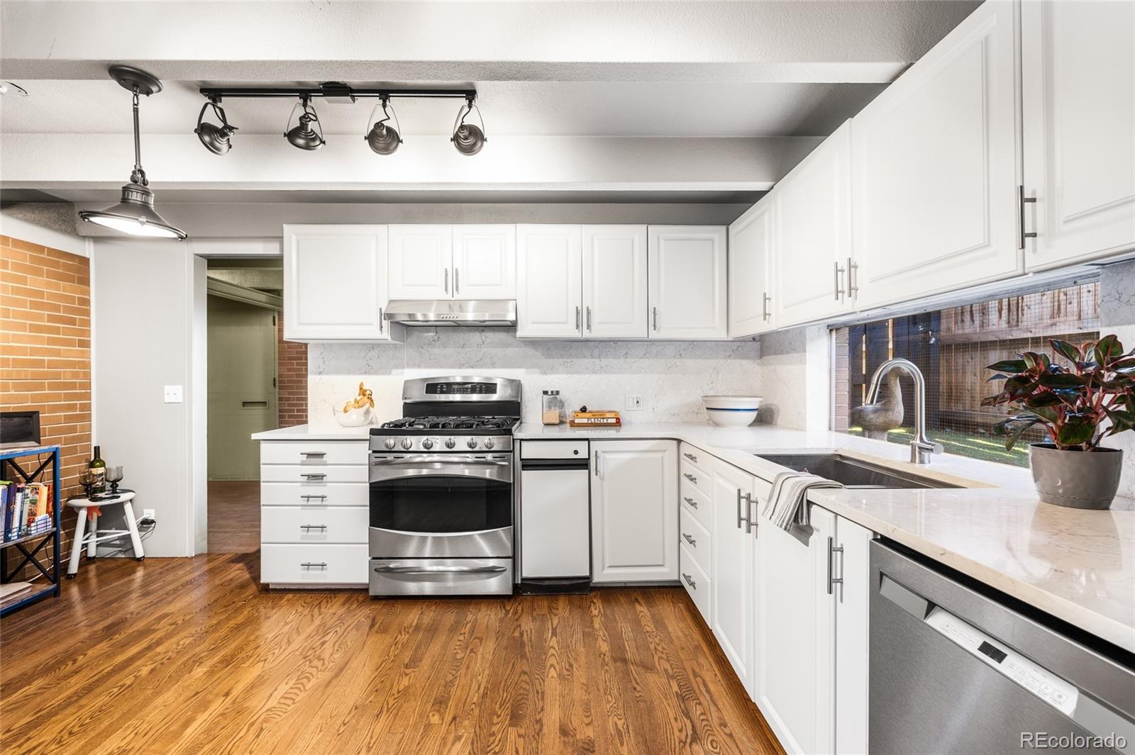 MLS Image #31 for 2735 e 7th avenue parkway,denver, Colorado