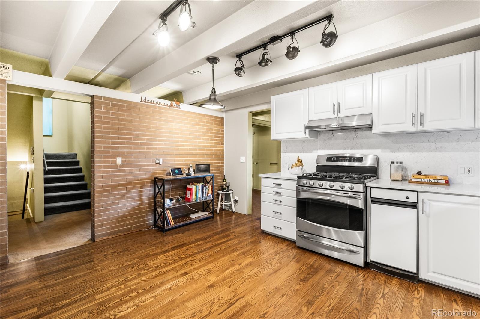MLS Image #33 for 2735 e 7th avenue parkway,denver, Colorado