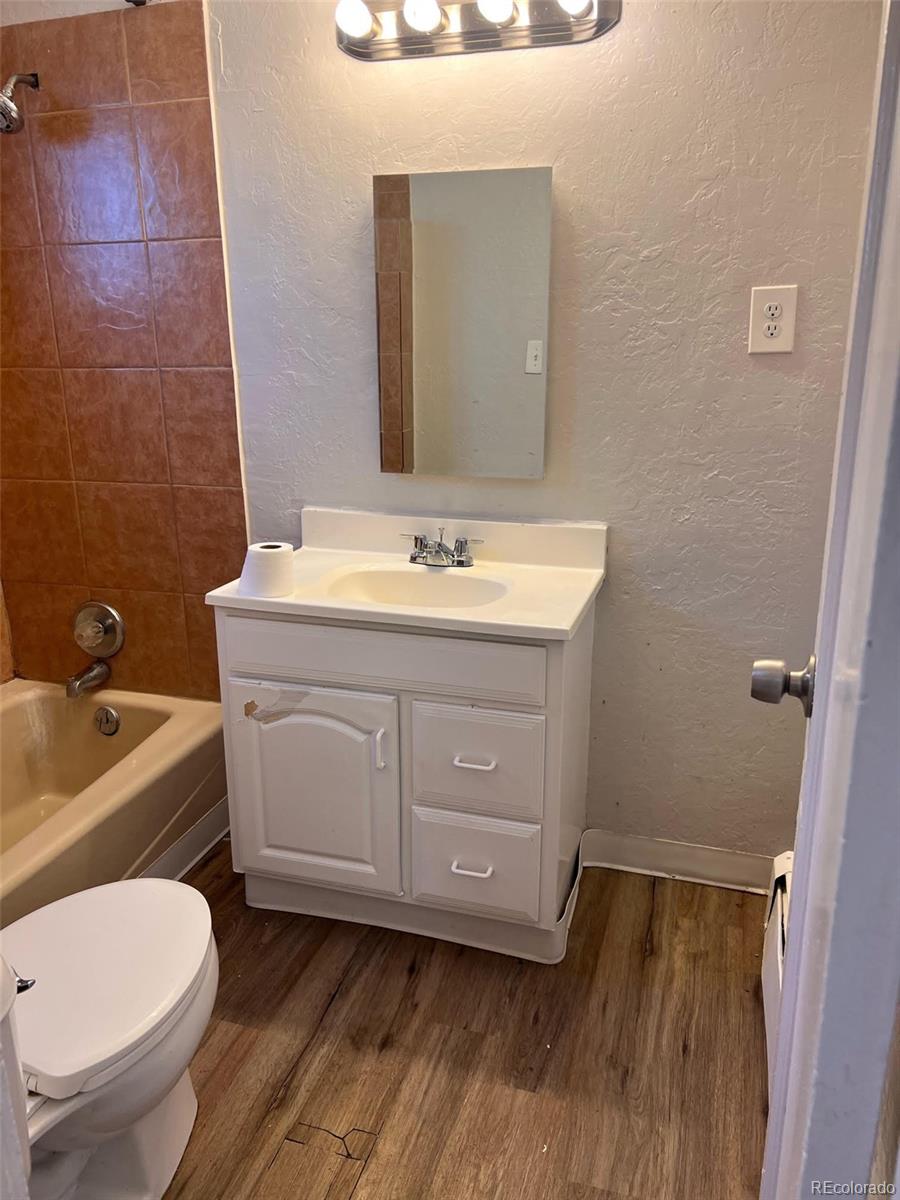 MLS Image #18 for 3440 w custer place,denver, Colorado
