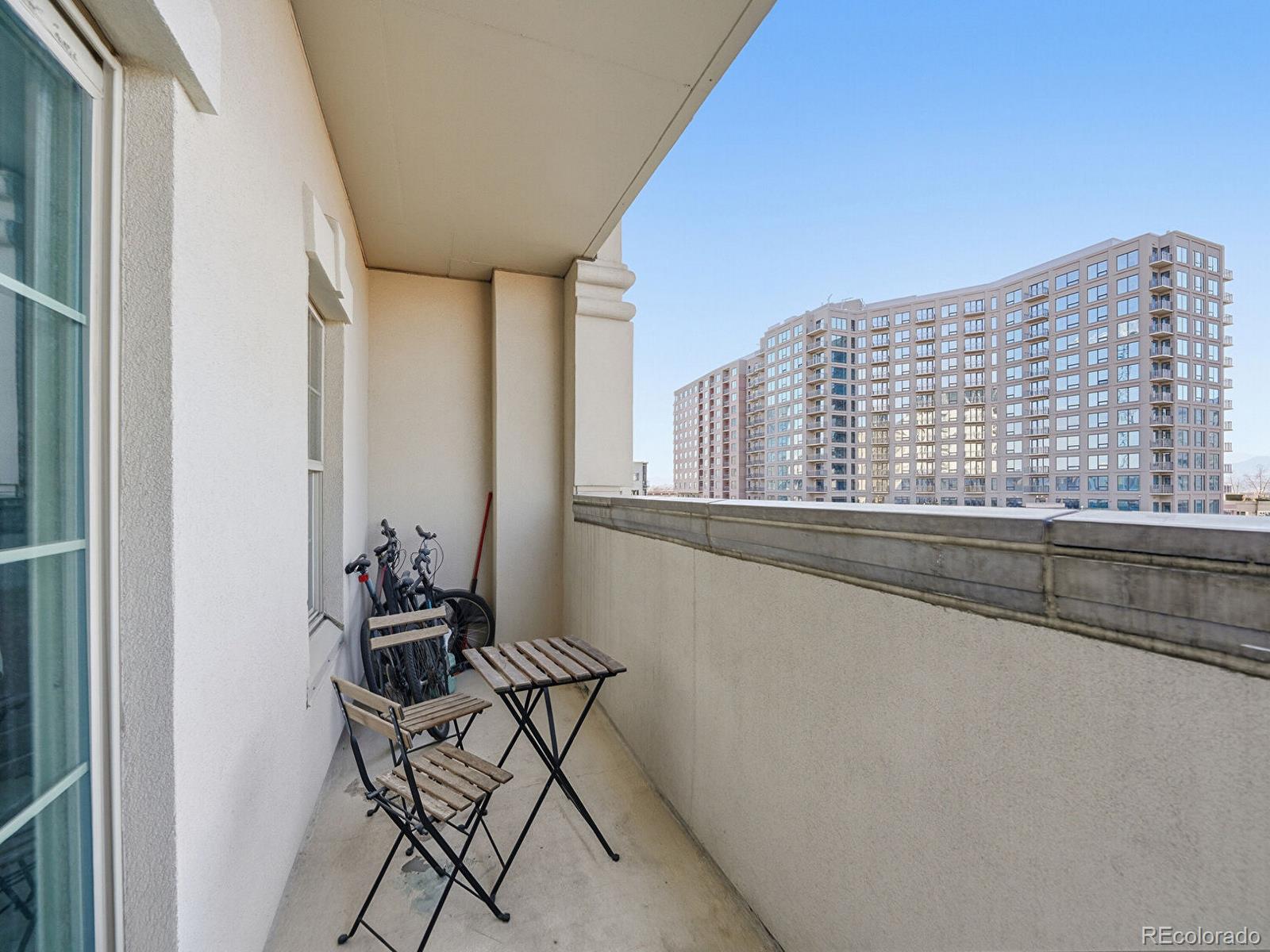 MLS Image #14 for 925 n lincoln street,denver, Colorado
