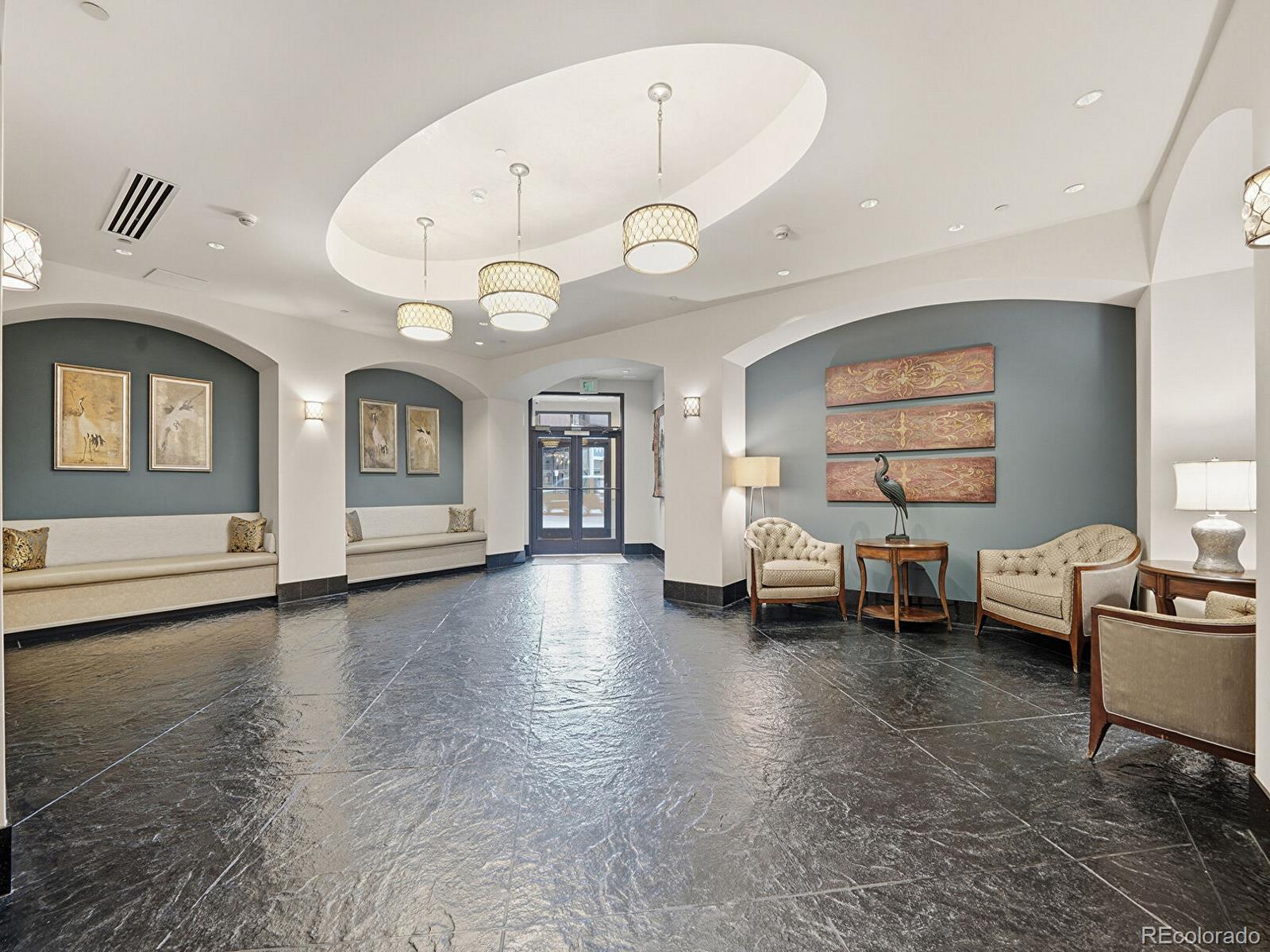 MLS Image #17 for 925 n lincoln street,denver, Colorado