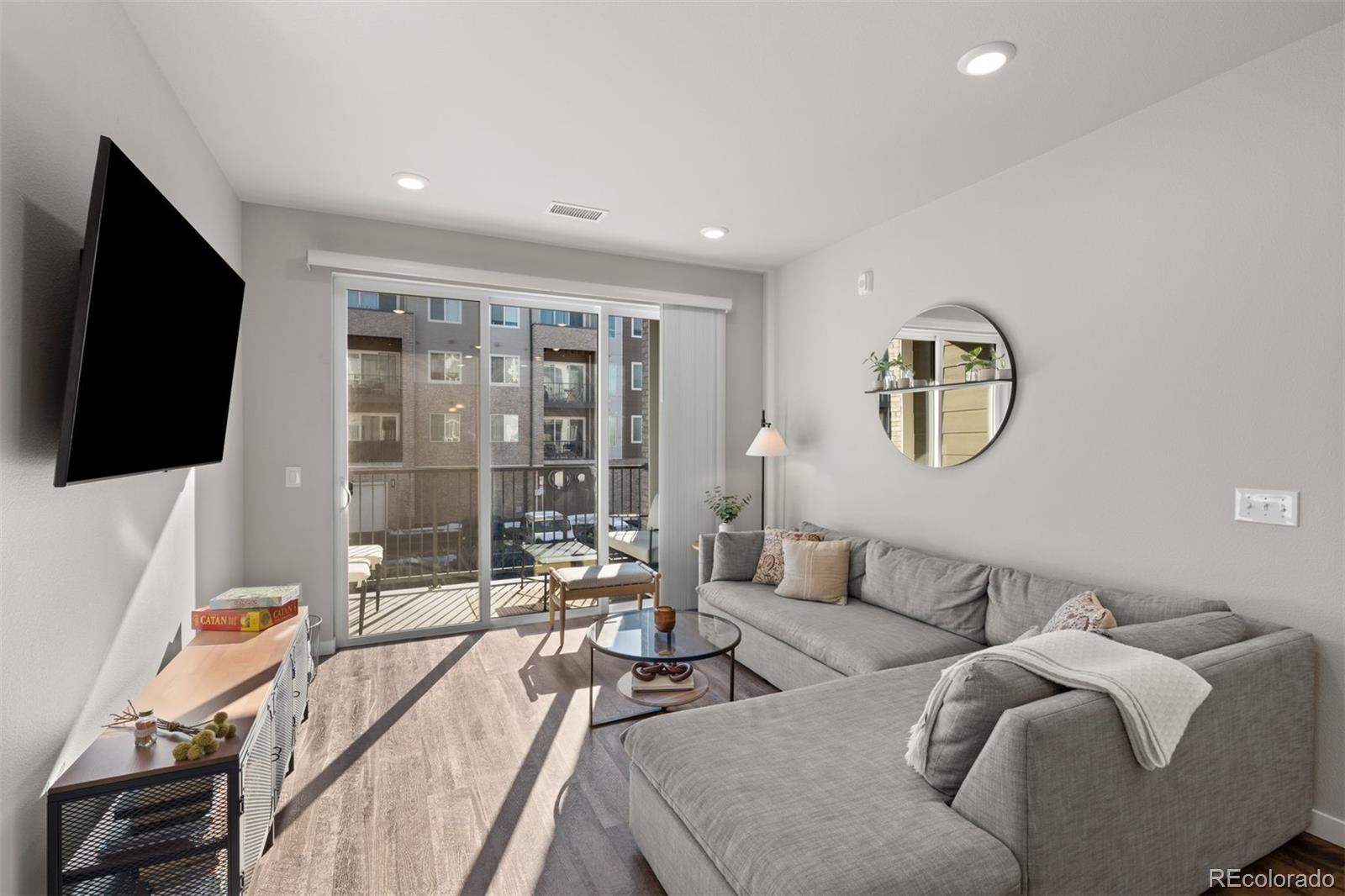 MLS Image #5 for 400 e fremont place 204,littleton, Colorado