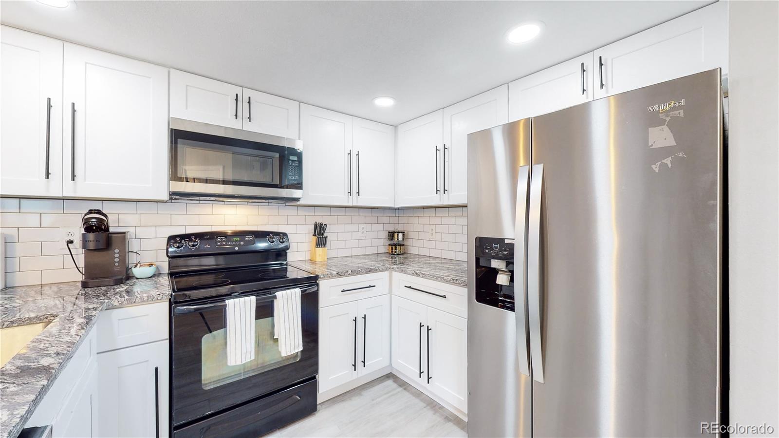MLS Image #11 for 12434 e tennessee circle b,aurora, Colorado