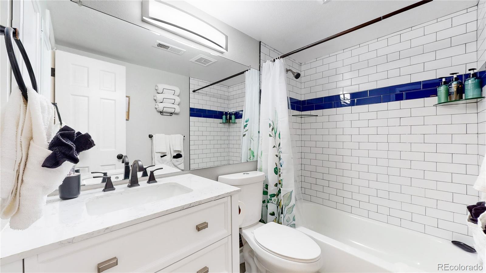 MLS Image #17 for 12434 e tennessee circle b,aurora, Colorado