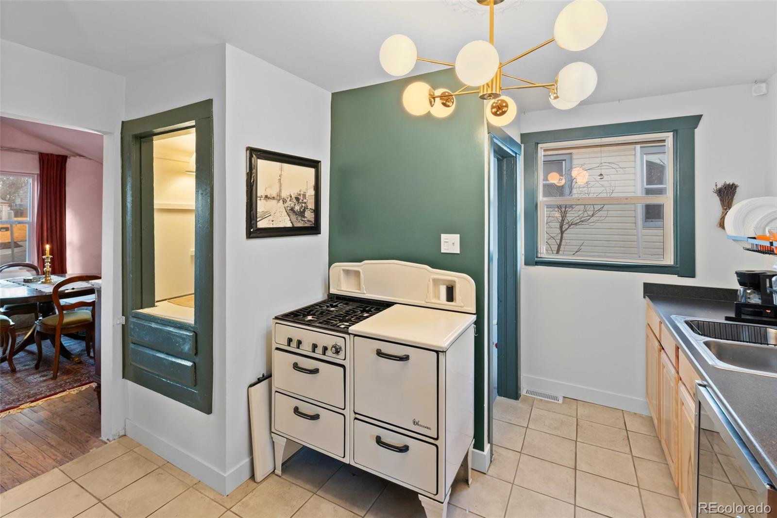 MLS Image #14 for 1047 n meade street,denver, Colorado