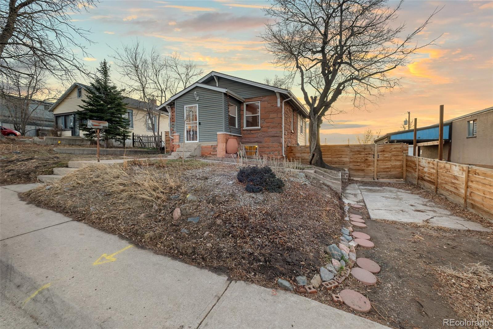 MLS Image #2 for 1047 n meade street,denver, Colorado
