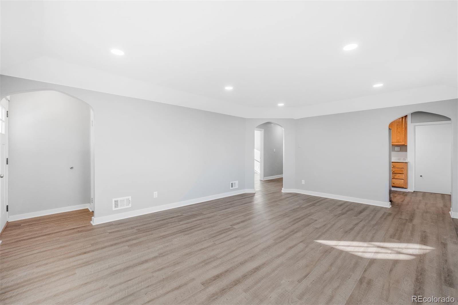 MLS Image #2 for 1187  syracuse street,denver, Colorado