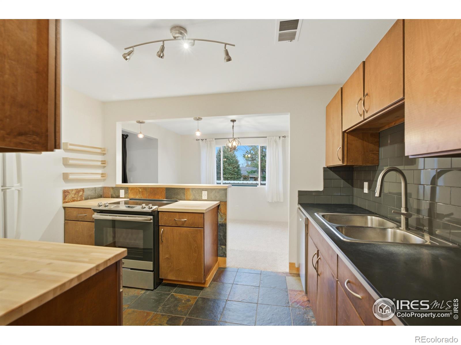 MLS Image #5 for 600  manhattan drive,boulder, Colorado