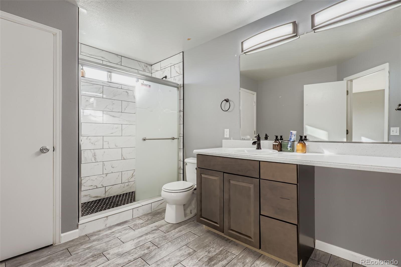 MLS Image #15 for 5528  lewiston court,denver, Colorado