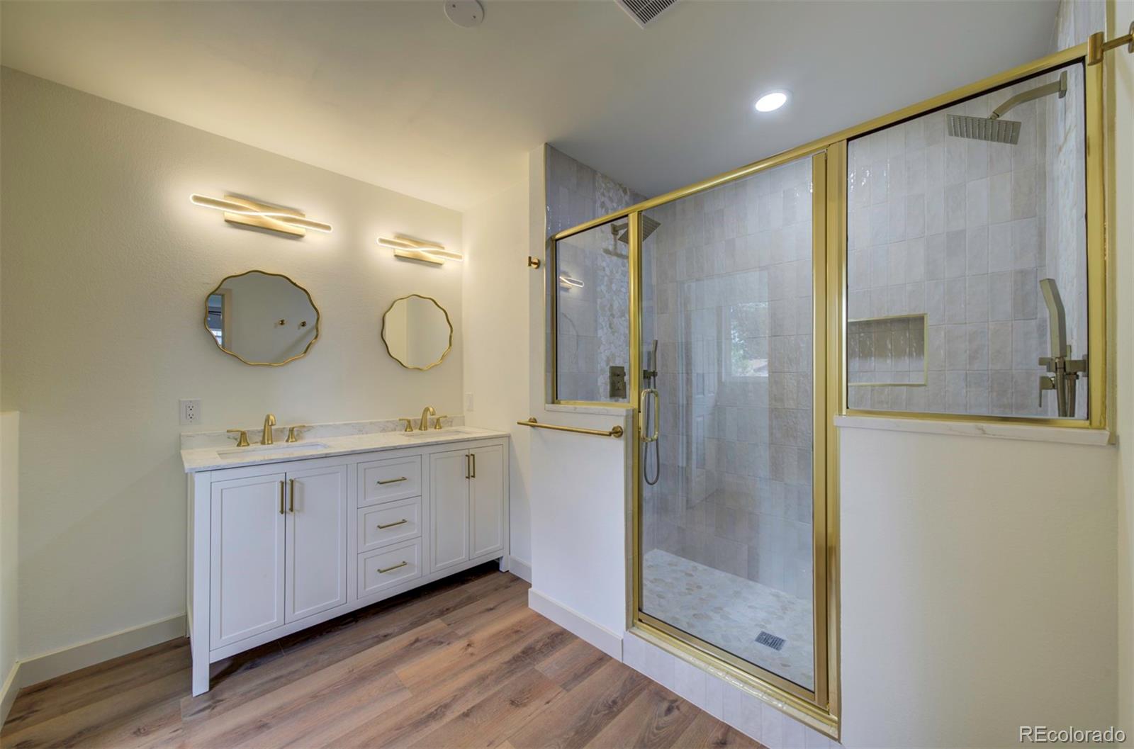 MLS Image #16 for 1815 s monroe street,denver, Colorado