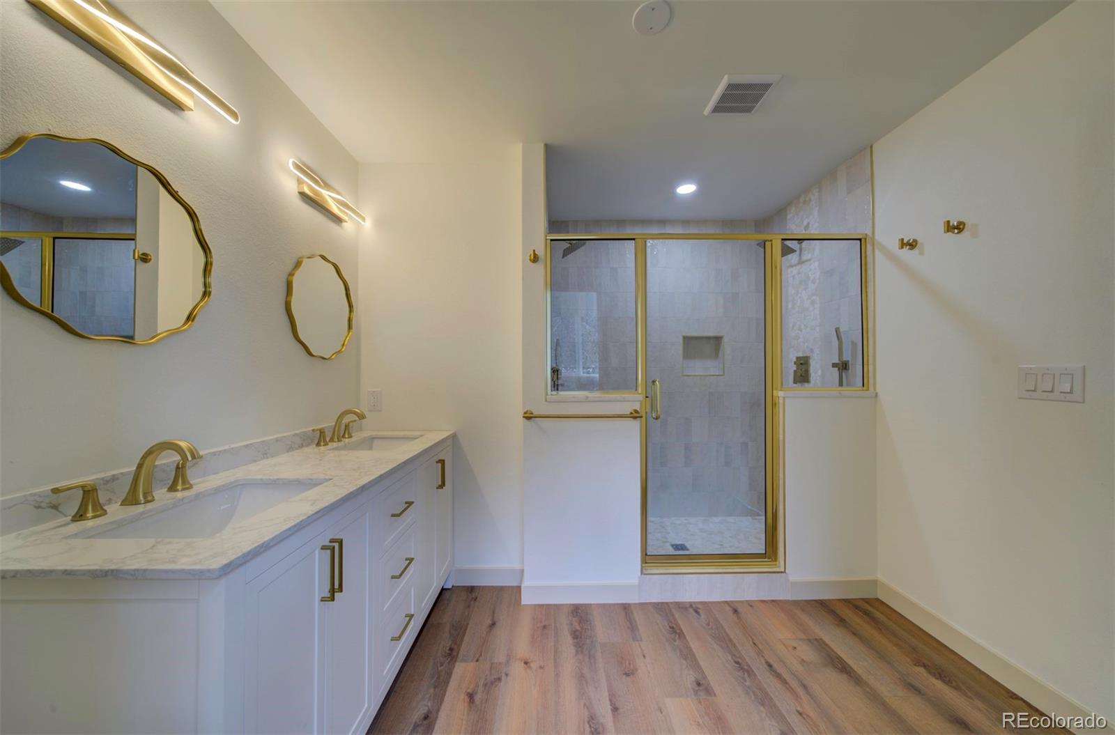 MLS Image #18 for 1815 s monroe street,denver, Colorado