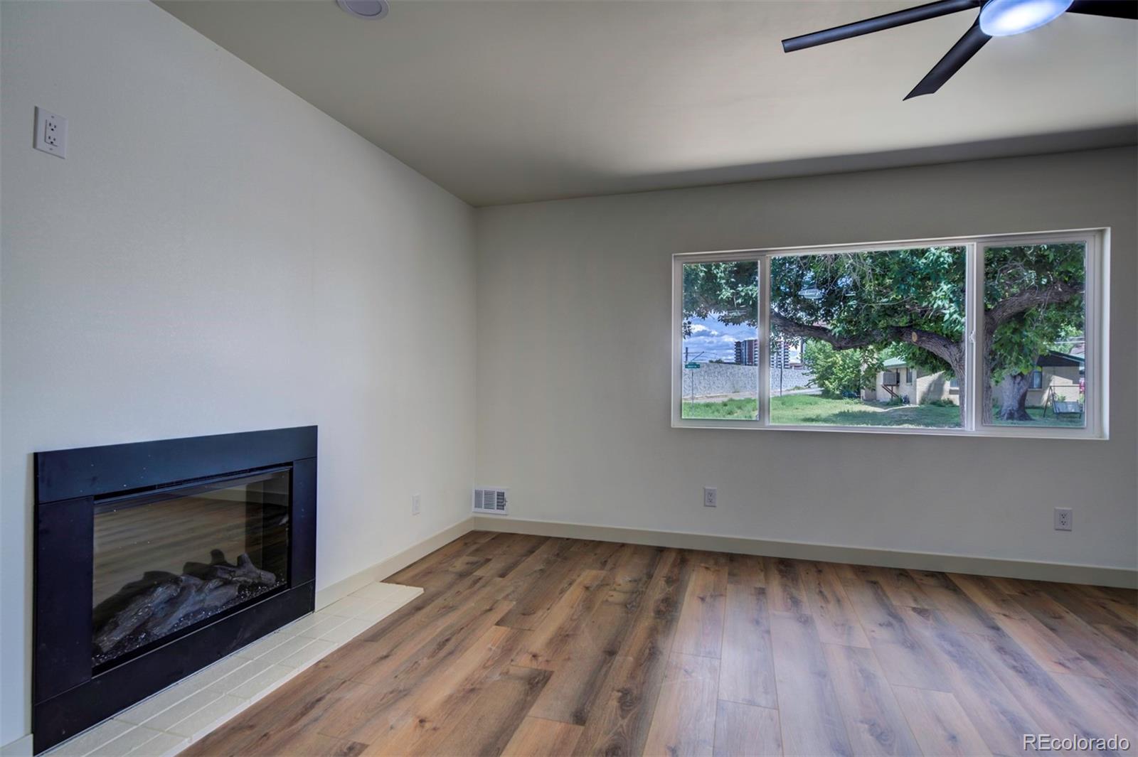 MLS Image #6 for 1815 s monroe street,denver, Colorado