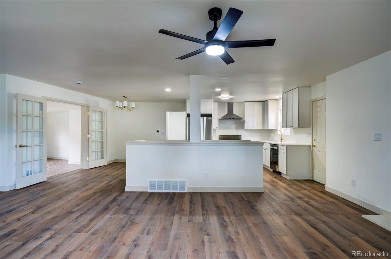 MLS Image #7 for 1815 s monroe street,denver, Colorado