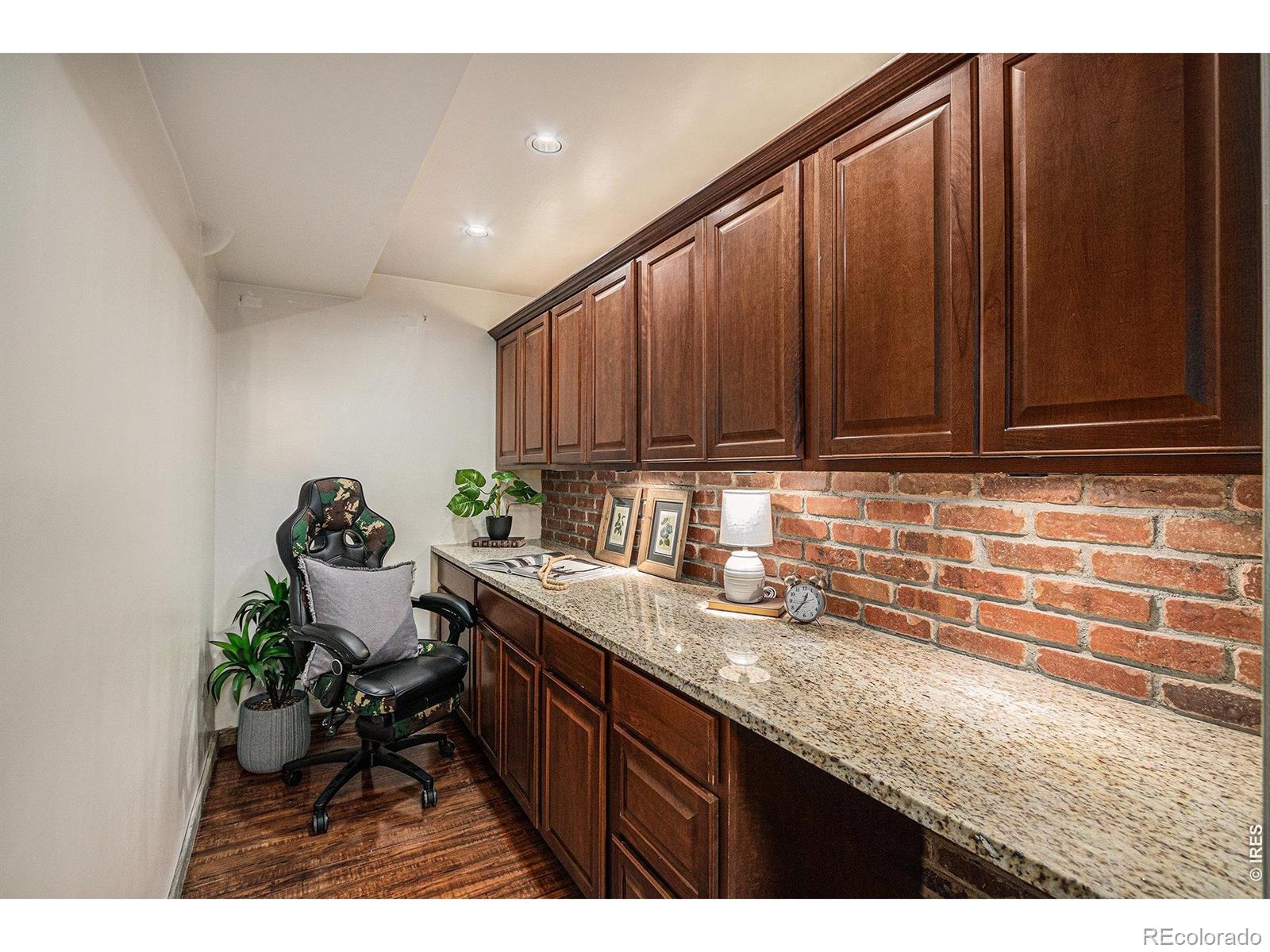 MLS Image #10 for 415 s howes street,fort collins, Colorado