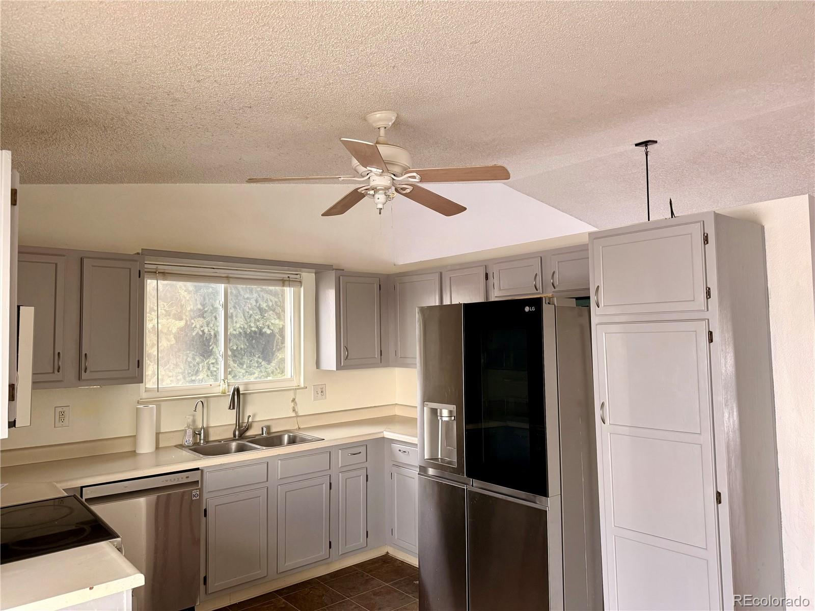 MLS Image #8 for 7565  woody creek drive,colorado springs, Colorado